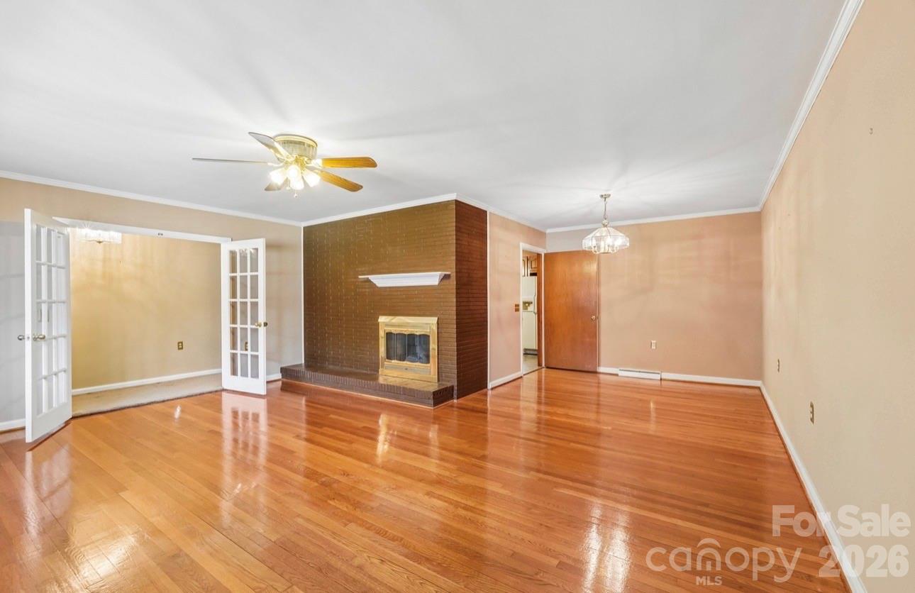 2819 Gardner Park Drive Property Photo 4