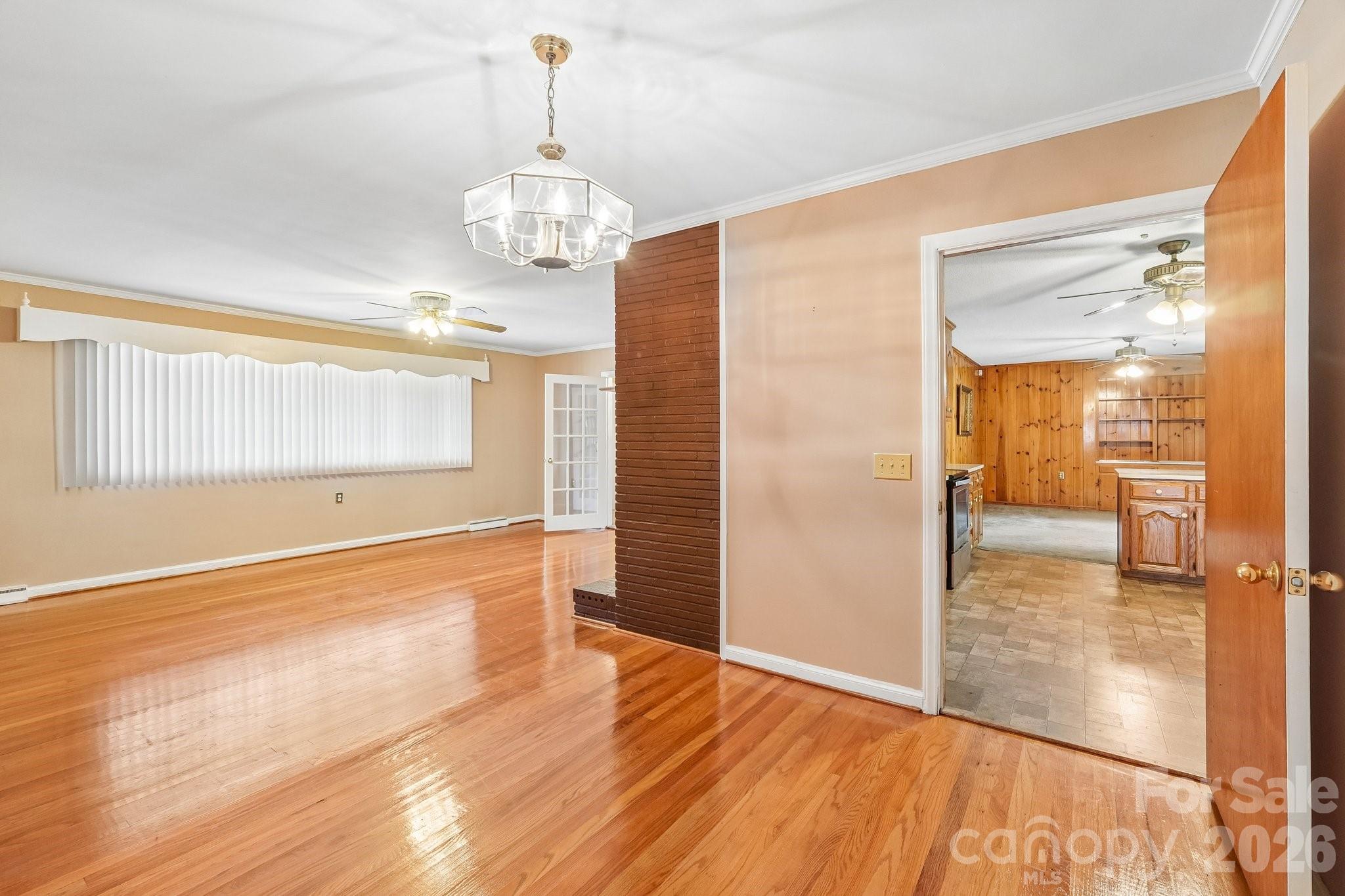 2819 Gardner Park Drive Property Photo 6