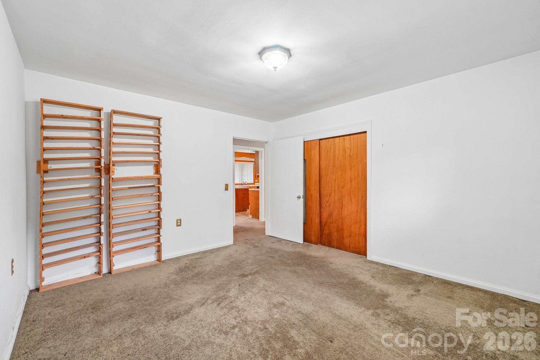 2819 Gardner Park Drive Property Photo 13