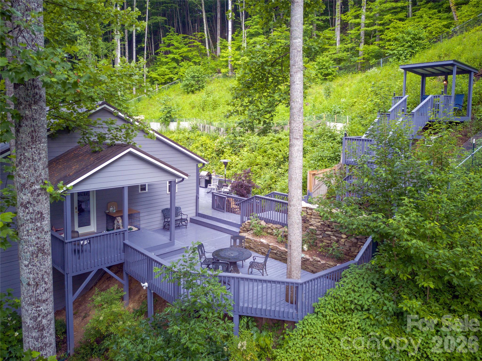 7 Higel Lane Property Photo 2