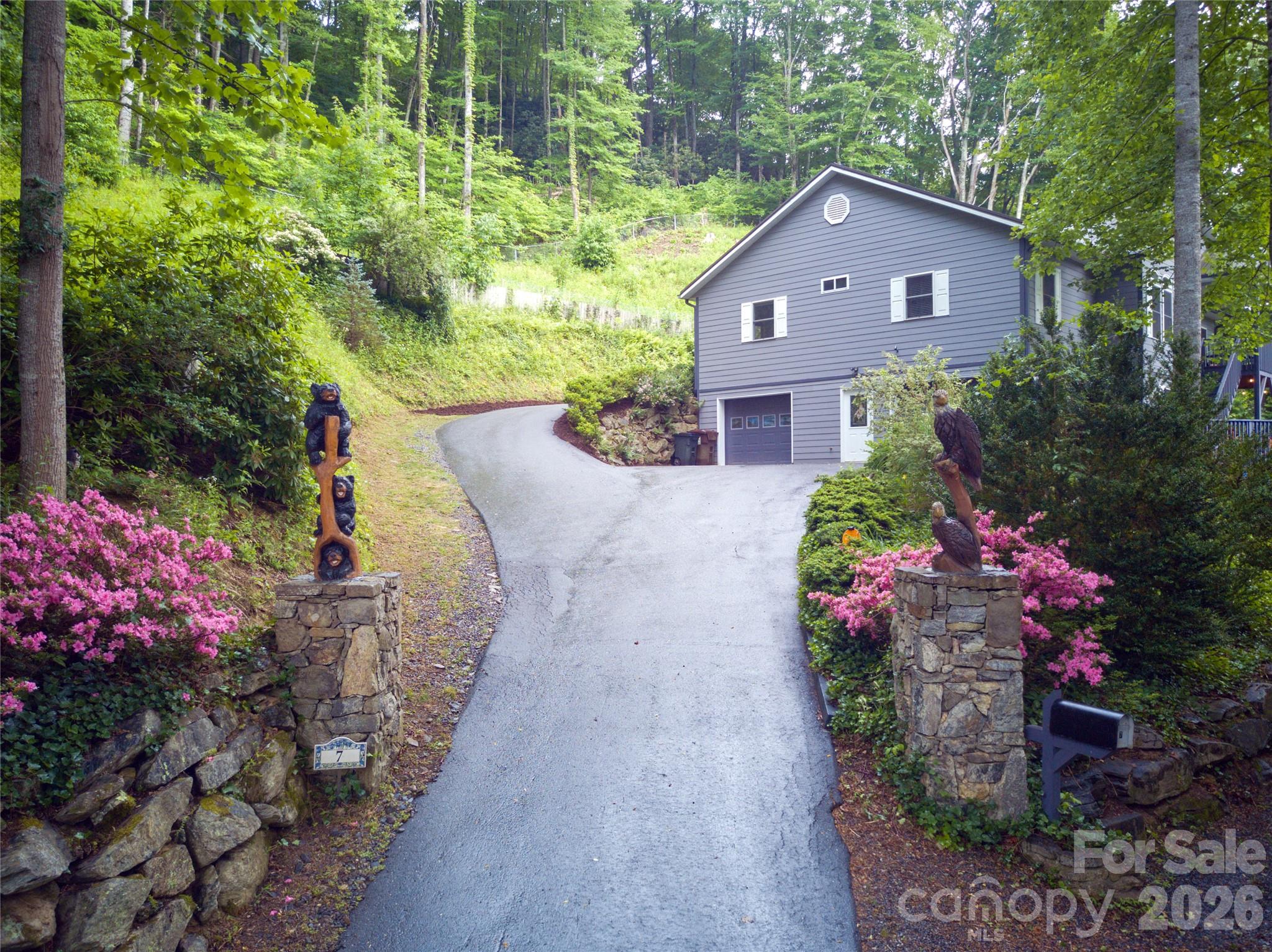 7 Higel Lane Property Photo 3