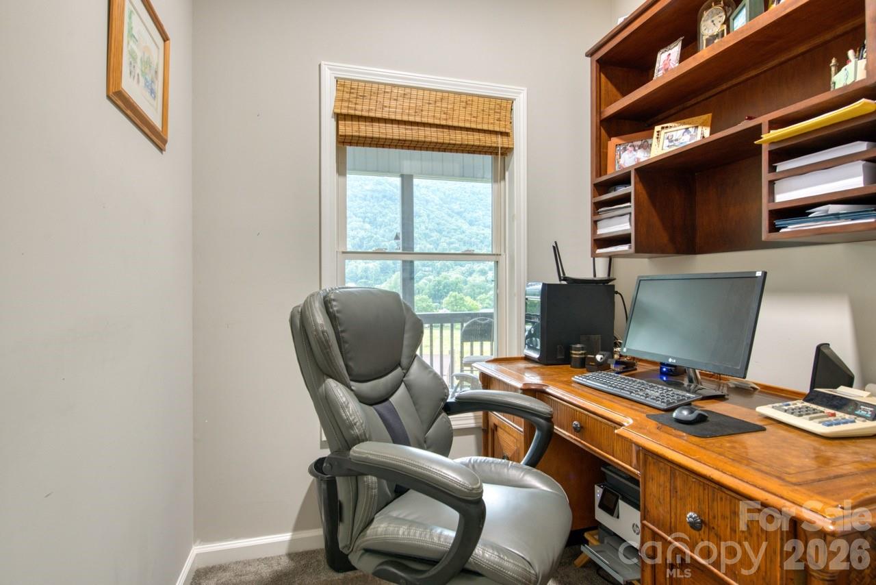 7 Higel Lane Property Photo 18