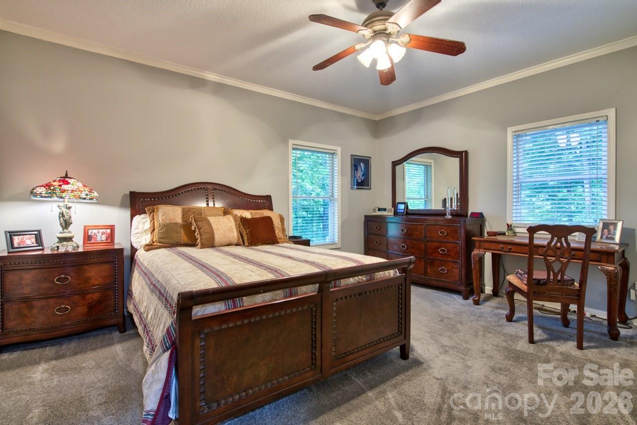7 Higel Lane Property Photo 19