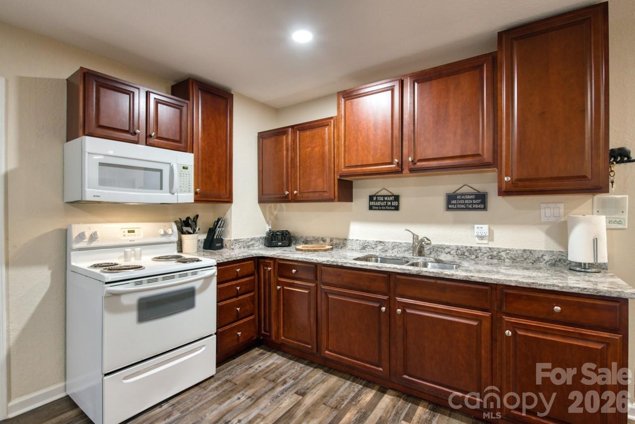 7 Higel Lane Property Photo 26