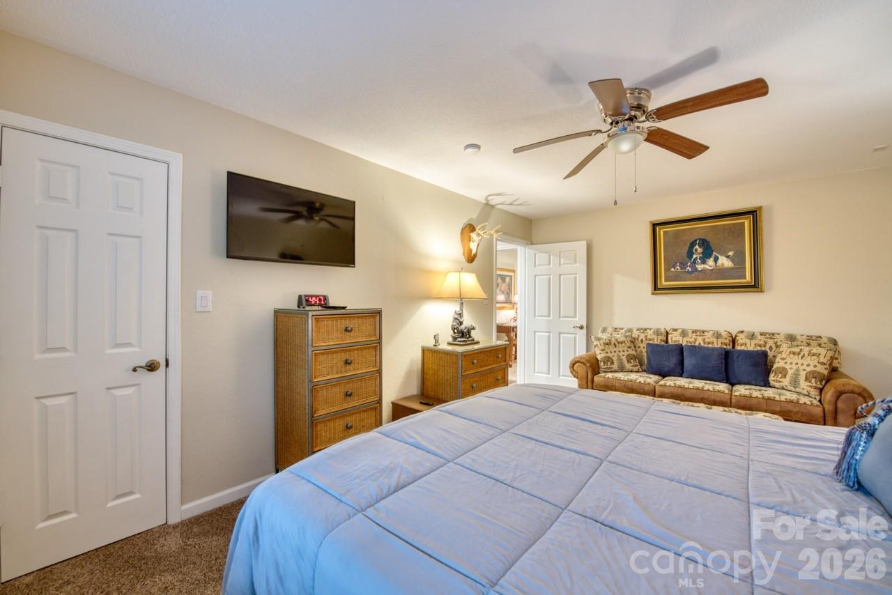7 Higel Lane Property Photo 29