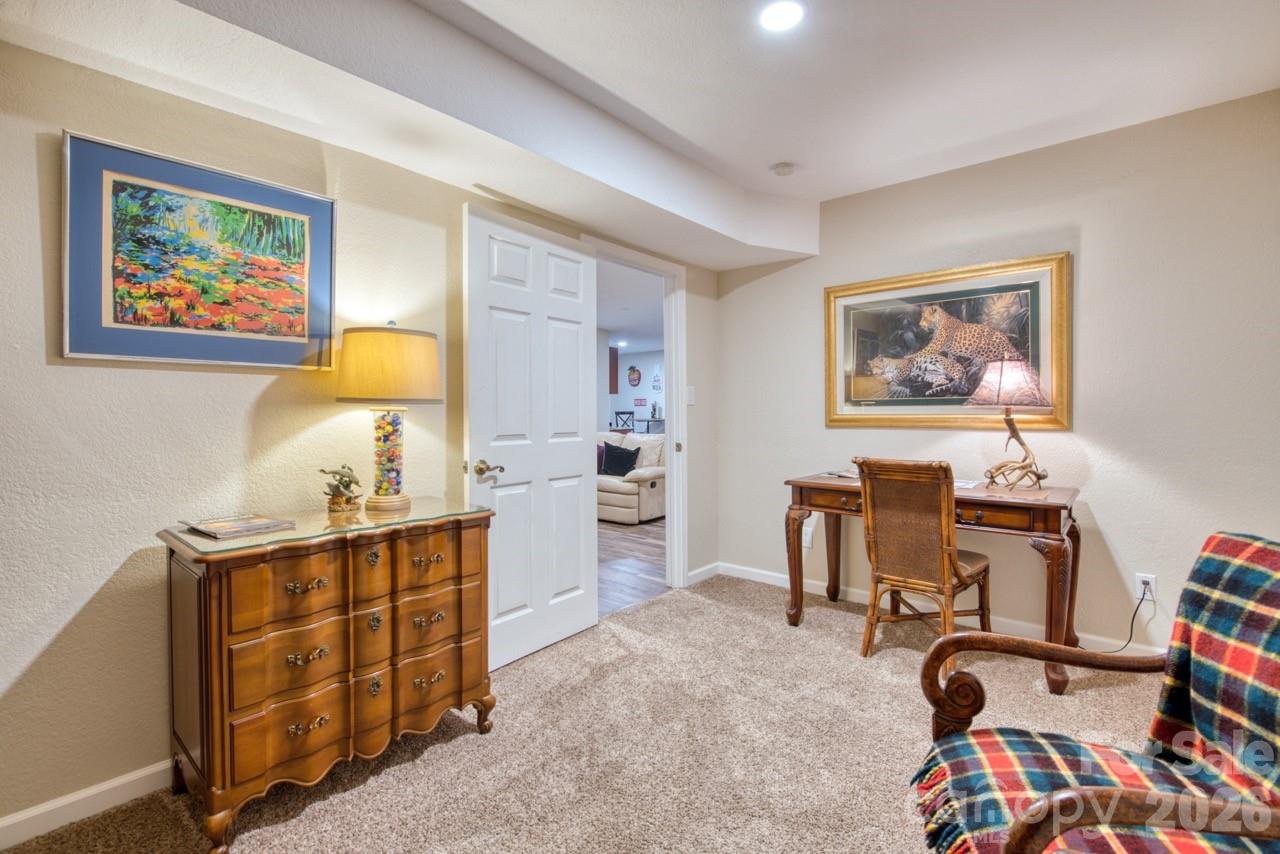 7 Higel Lane Property Photo 30