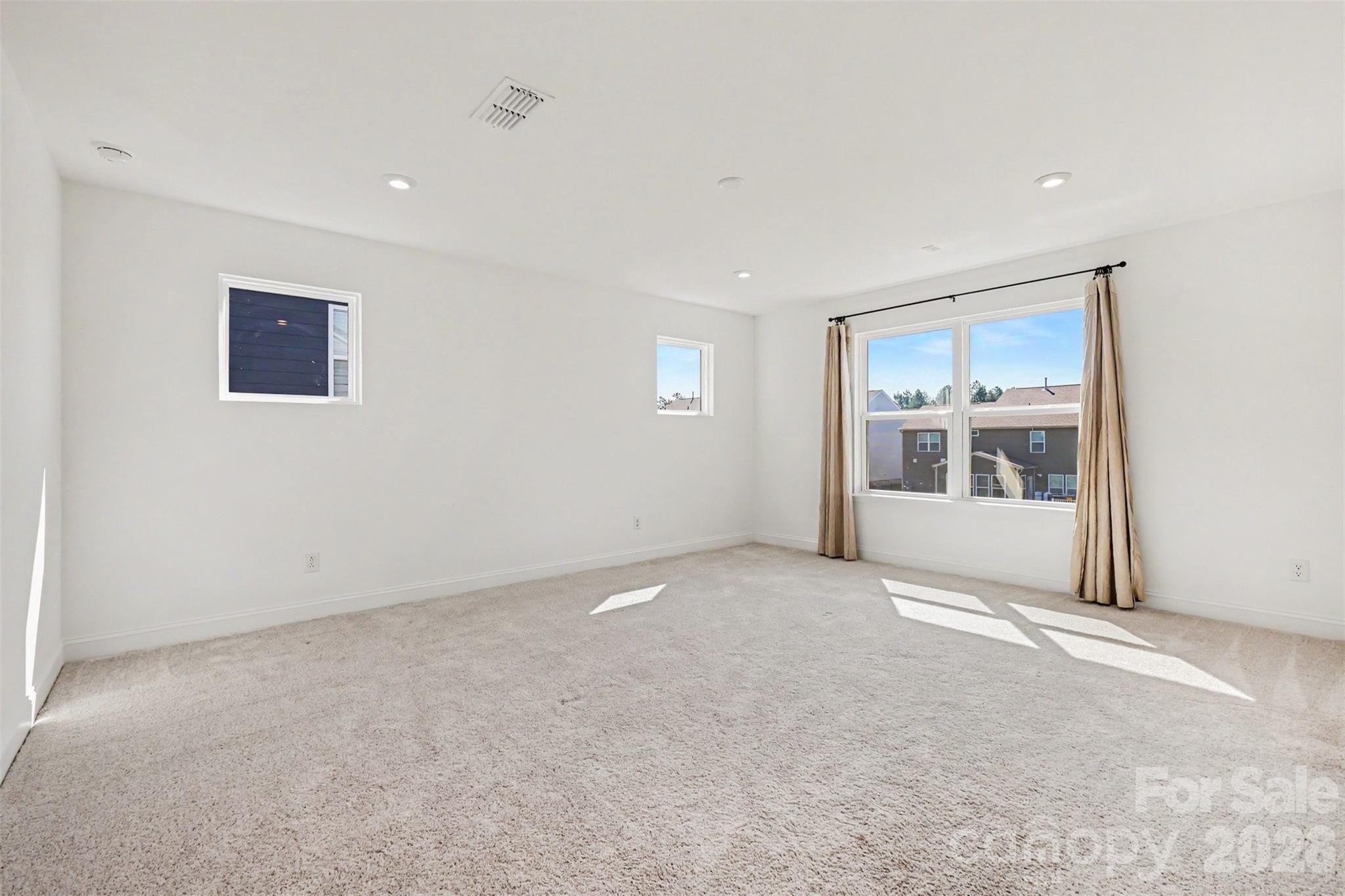 14125 Glaswick Drive Property Photo 8