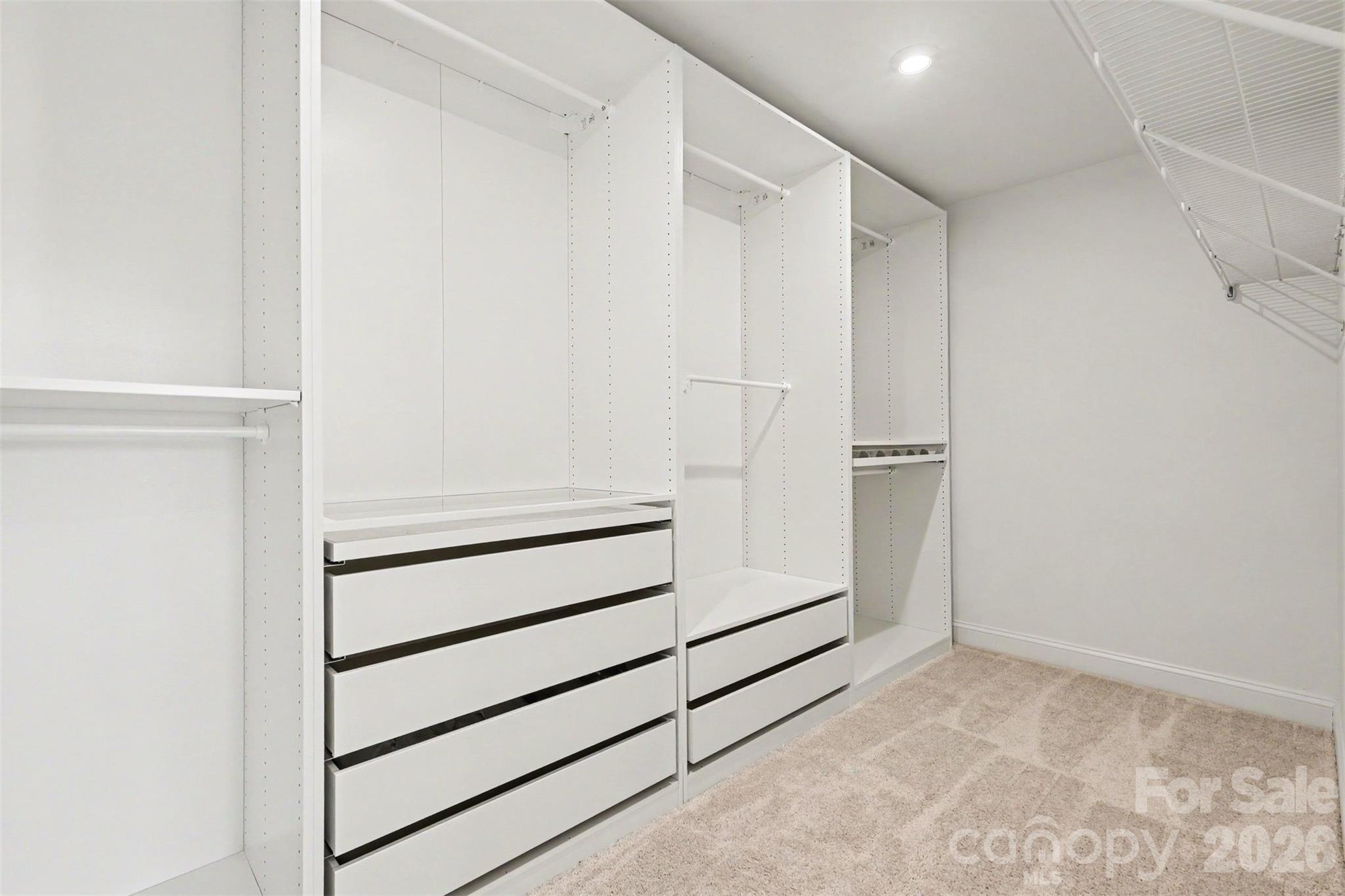 14125 Glaswick Drive Property Photo 9