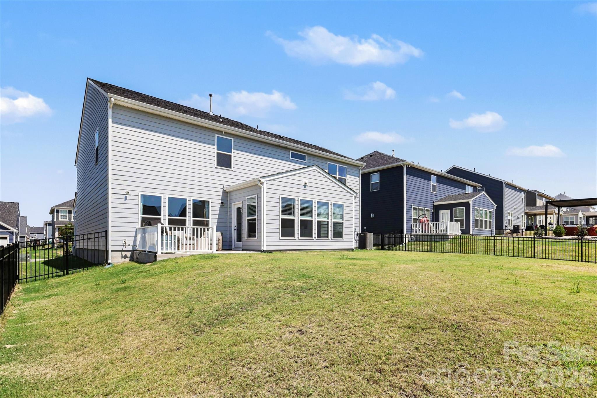 14125 Glaswick Drive Property Photo 27