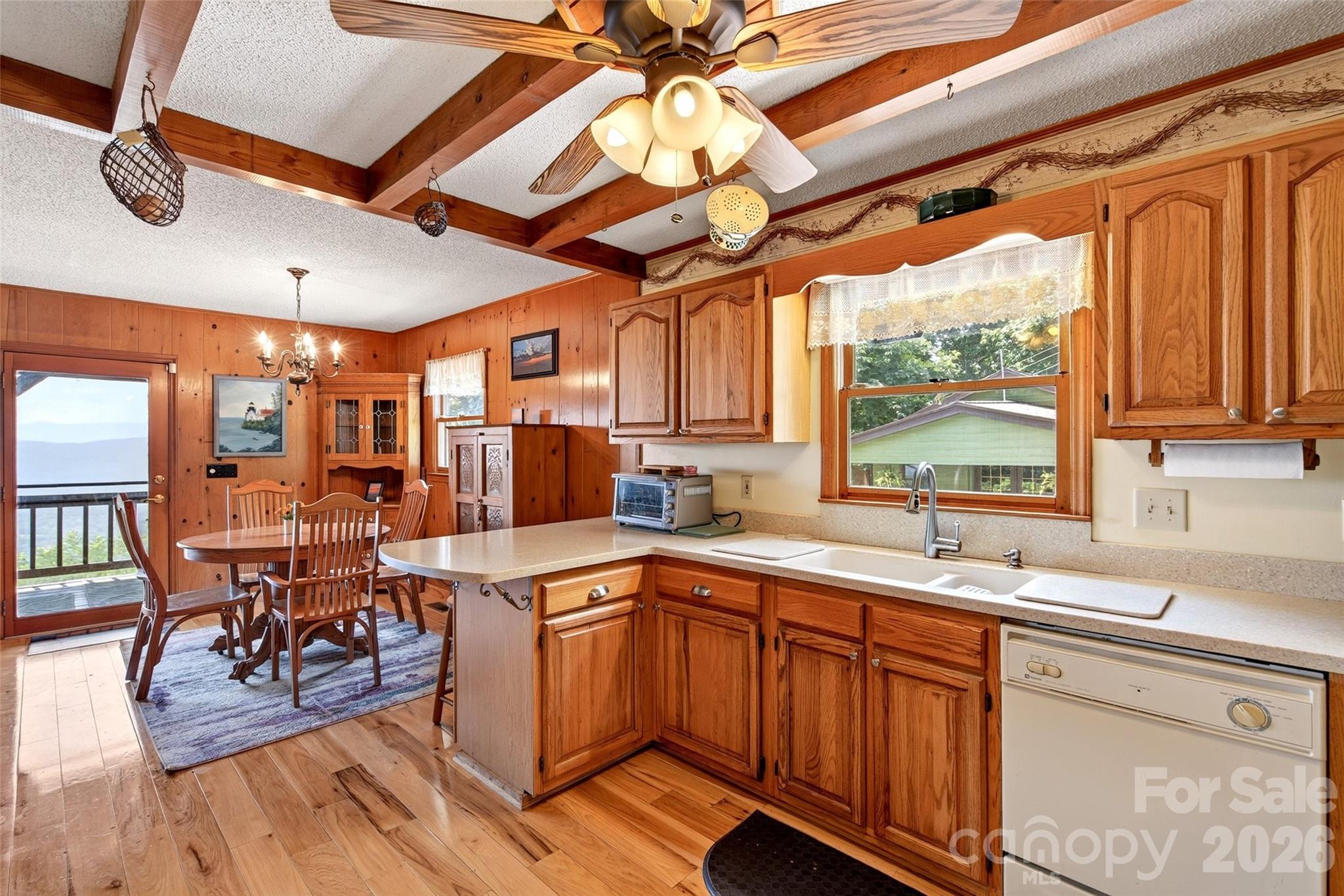 1347 Wipprecht Drive Property Photo 10
