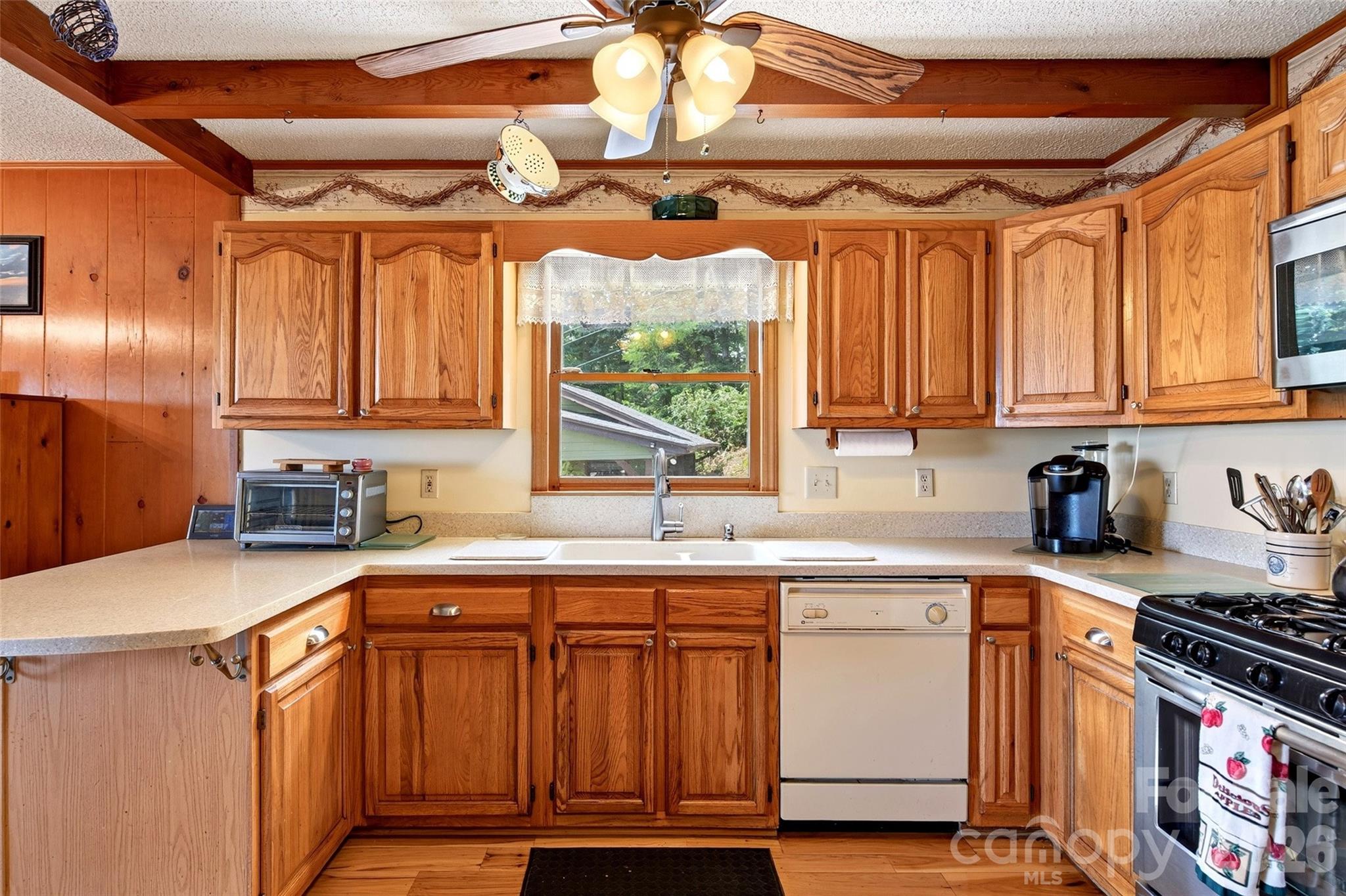 1347 Wipprecht Drive Property Photo 12