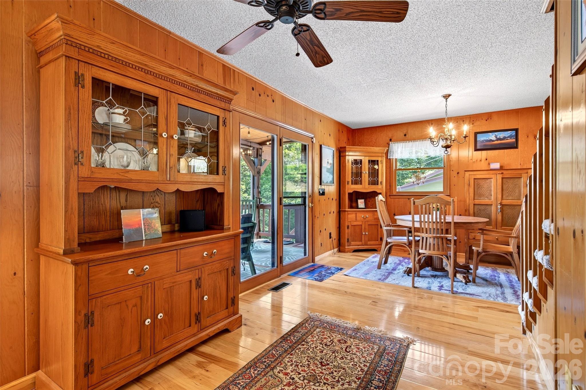 1347 Wipprecht Drive Property Photo 18