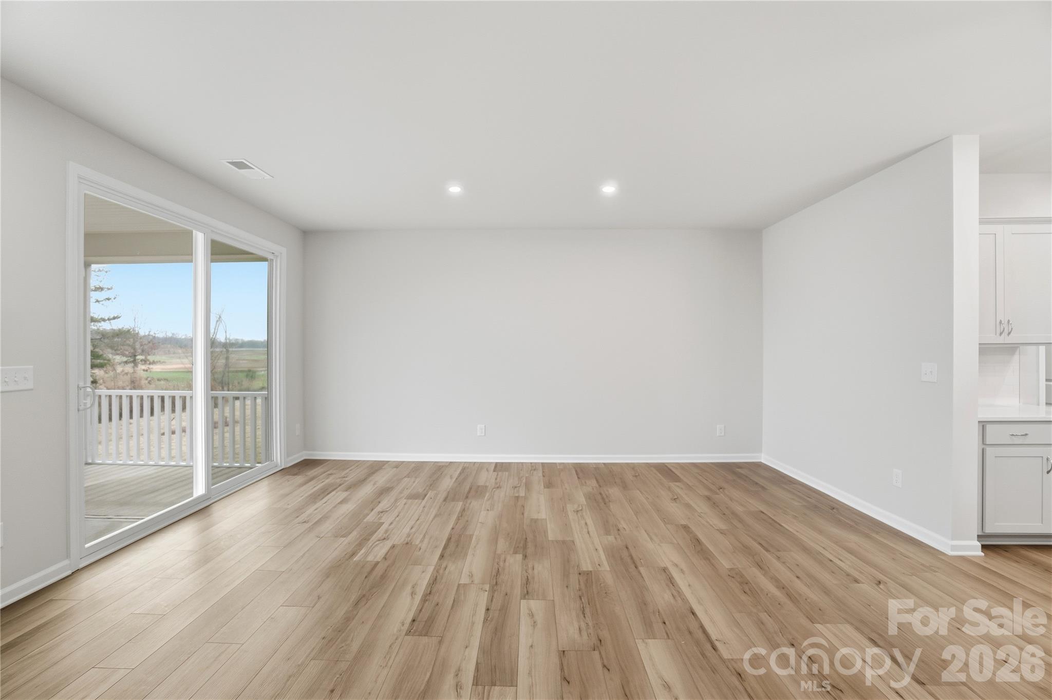 1330 Honey Trail Property Photo 11