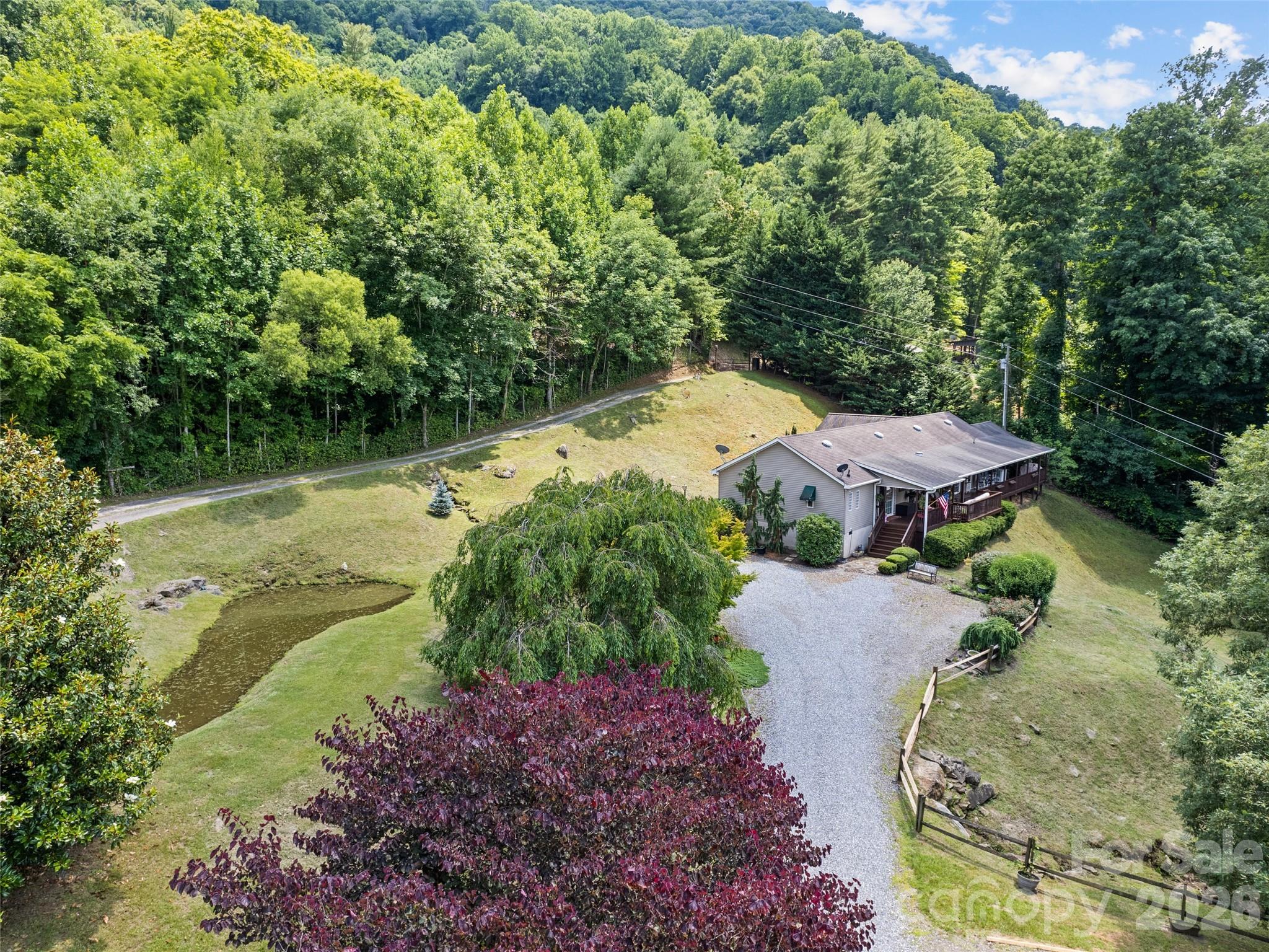 412 Gaddy Heights Property Photo 2