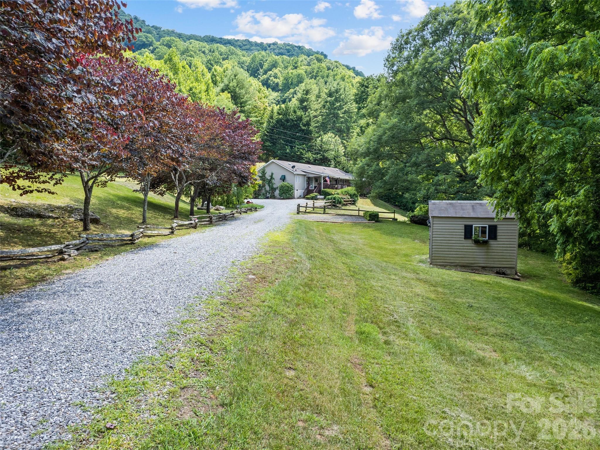 412 Gaddy Heights Property Photo 12