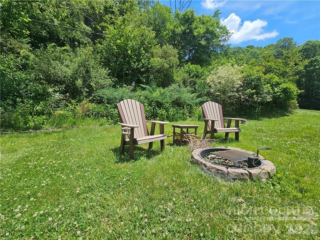 9216 Nc Highway 194 Highway Property Photo 35