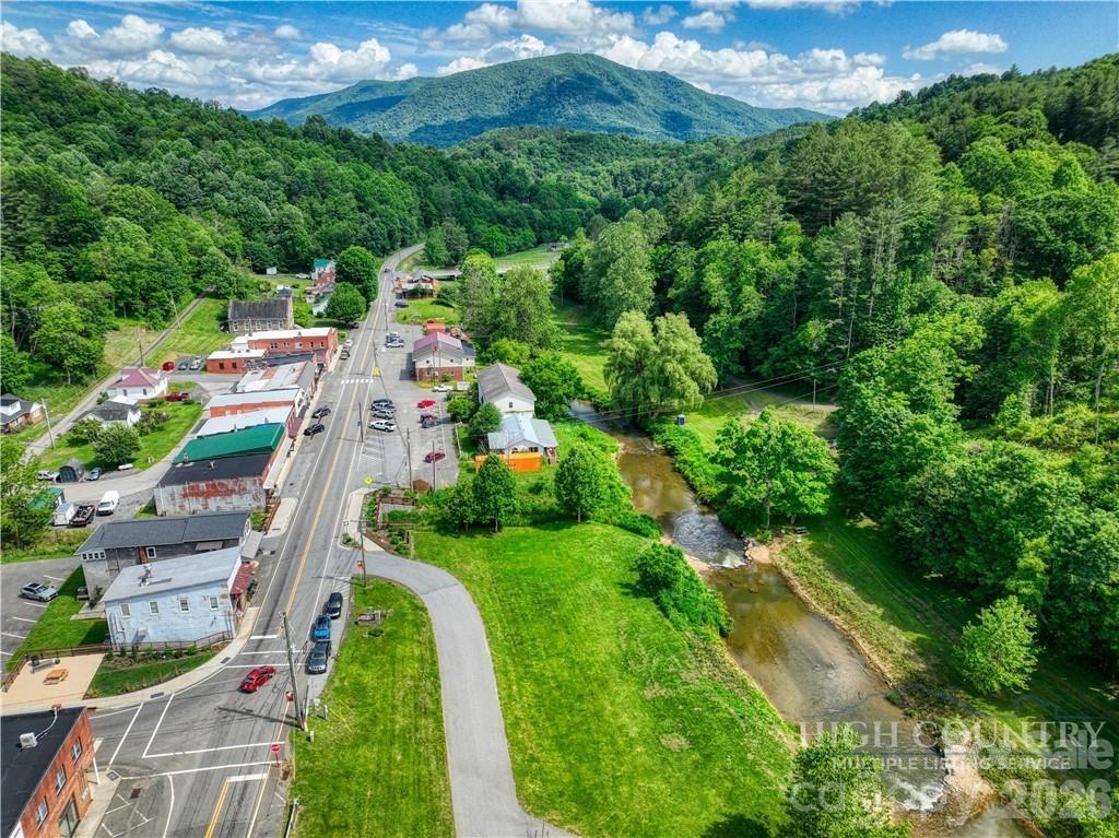 9216 Nc Highway 194 Highway Property Photo 43