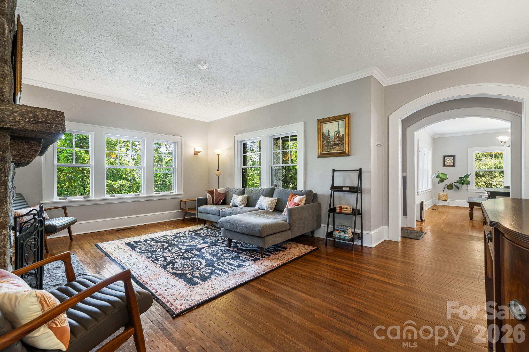 25 Saint Dunstans Circle Property Photo 7
