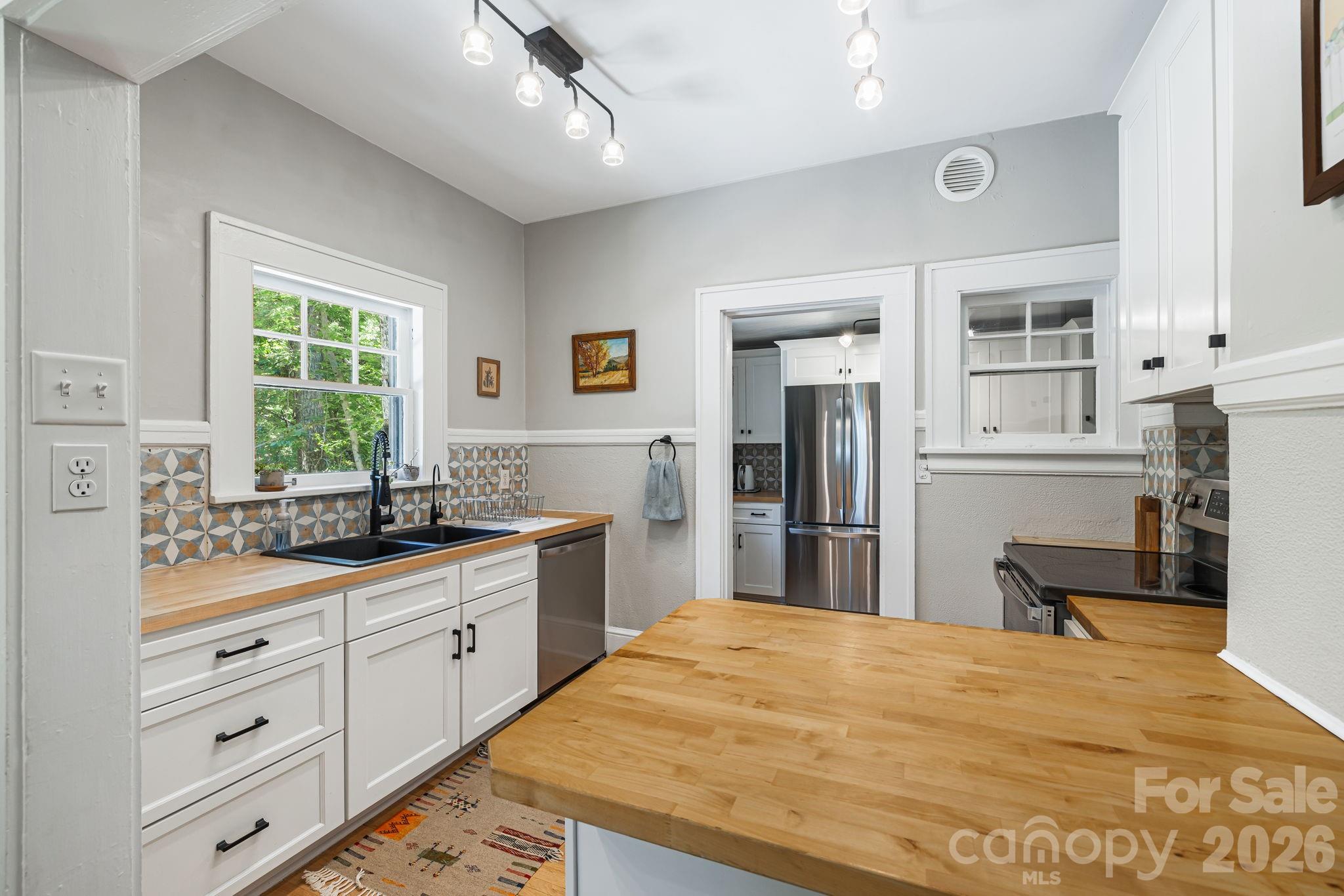 25 Saint Dunstans Circle Property Photo 14