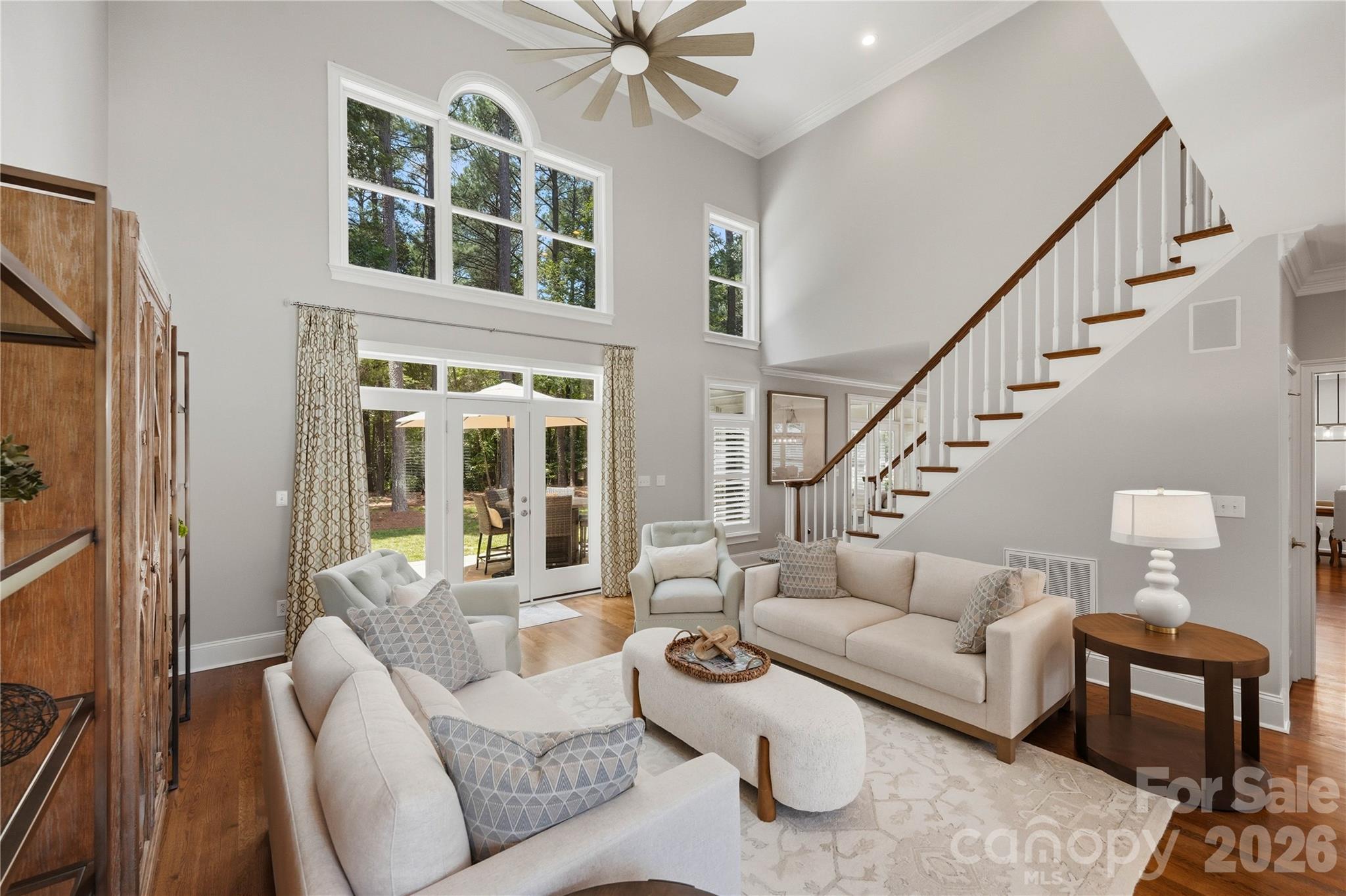103 White Crest Court Property Photo 10
