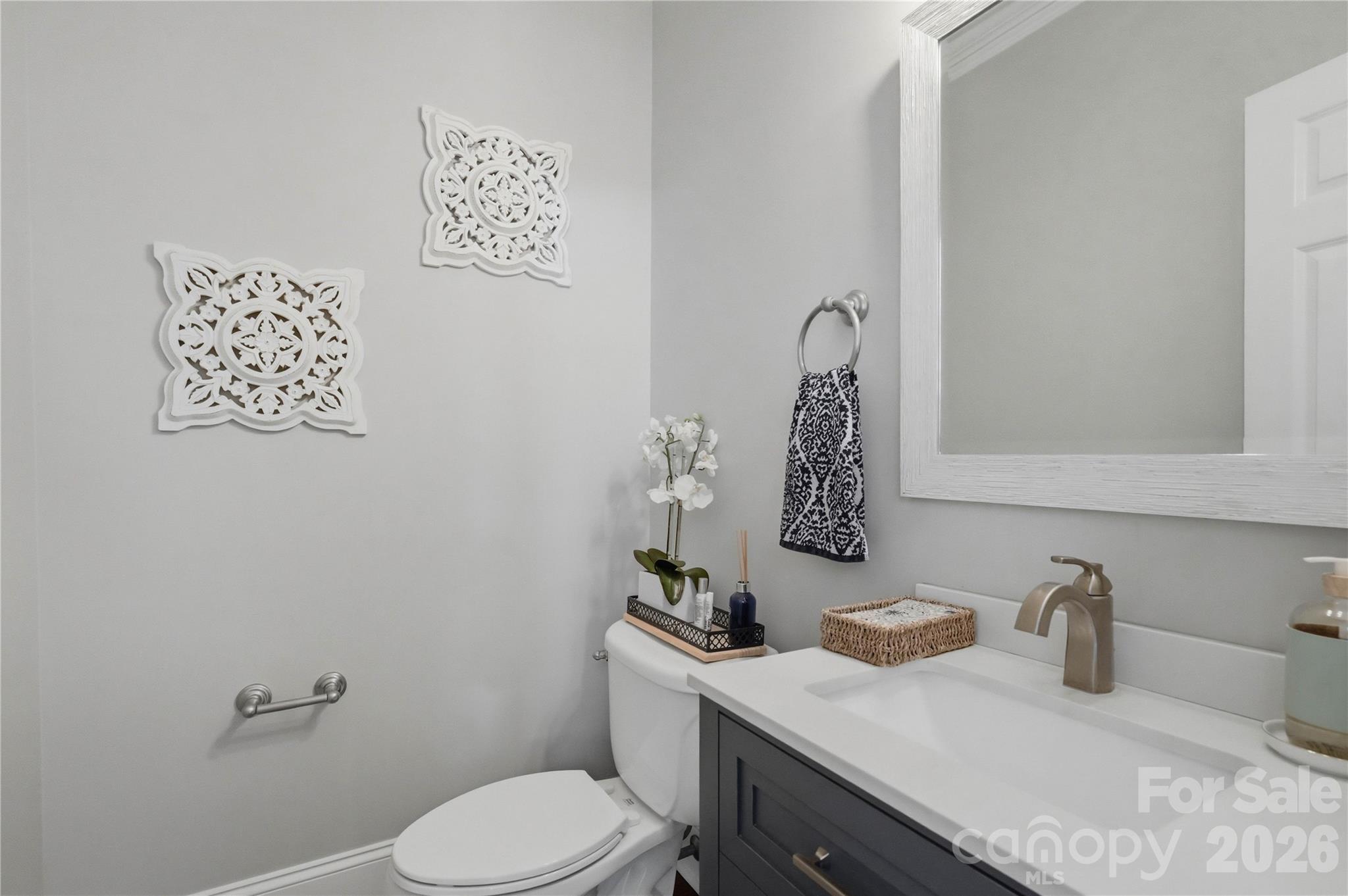 103 White Crest Court Property Photo 23