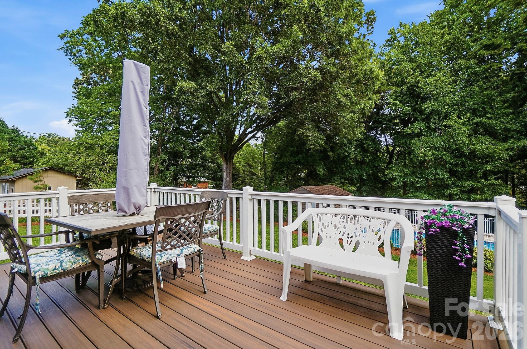 107 Mistywood Drive Property Photo 37