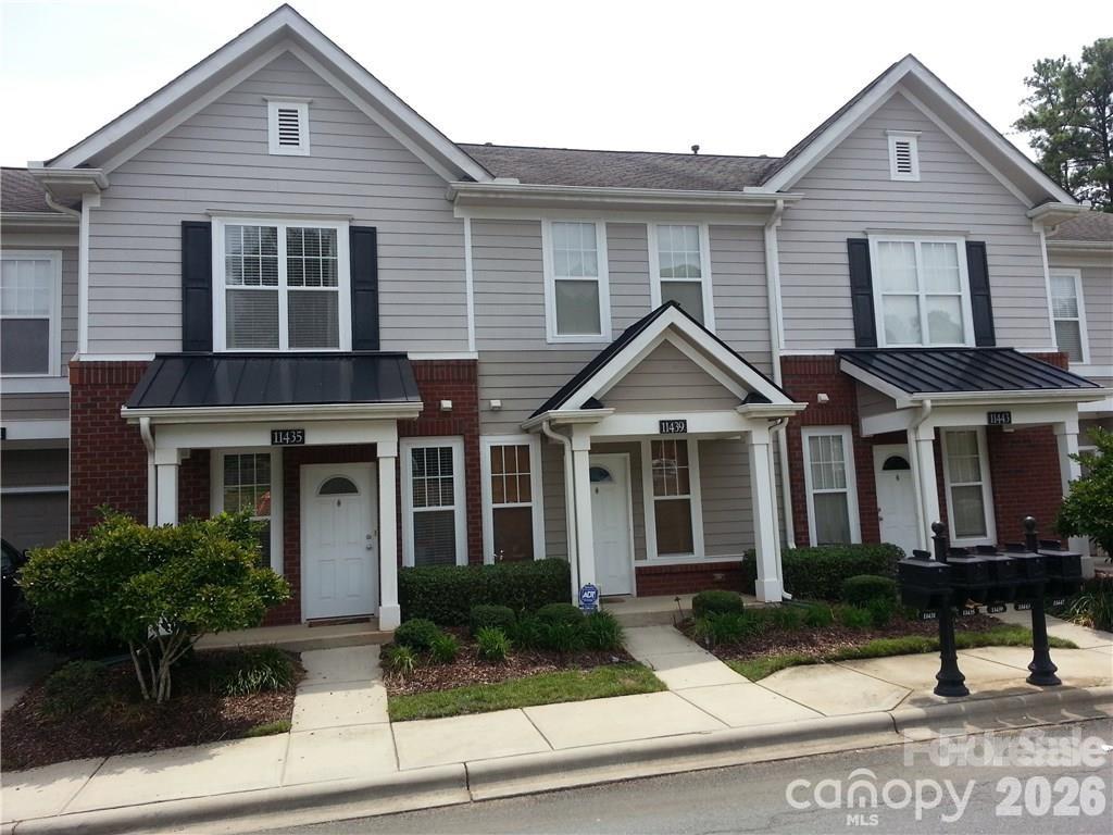 11435 Dixie Glen Drive Property Photo 1