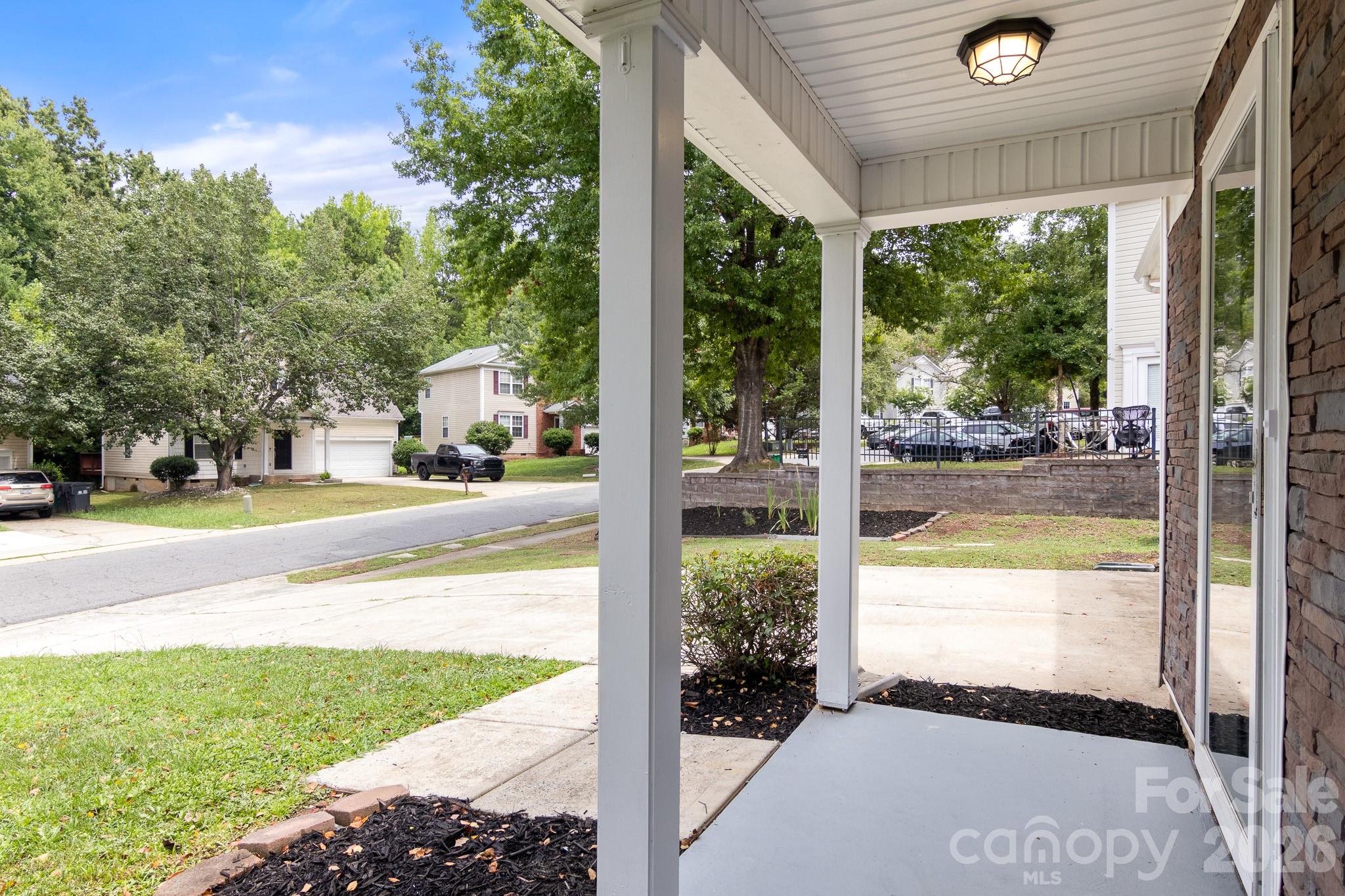 11125 Northwoods Forest Drive Property Photo 2