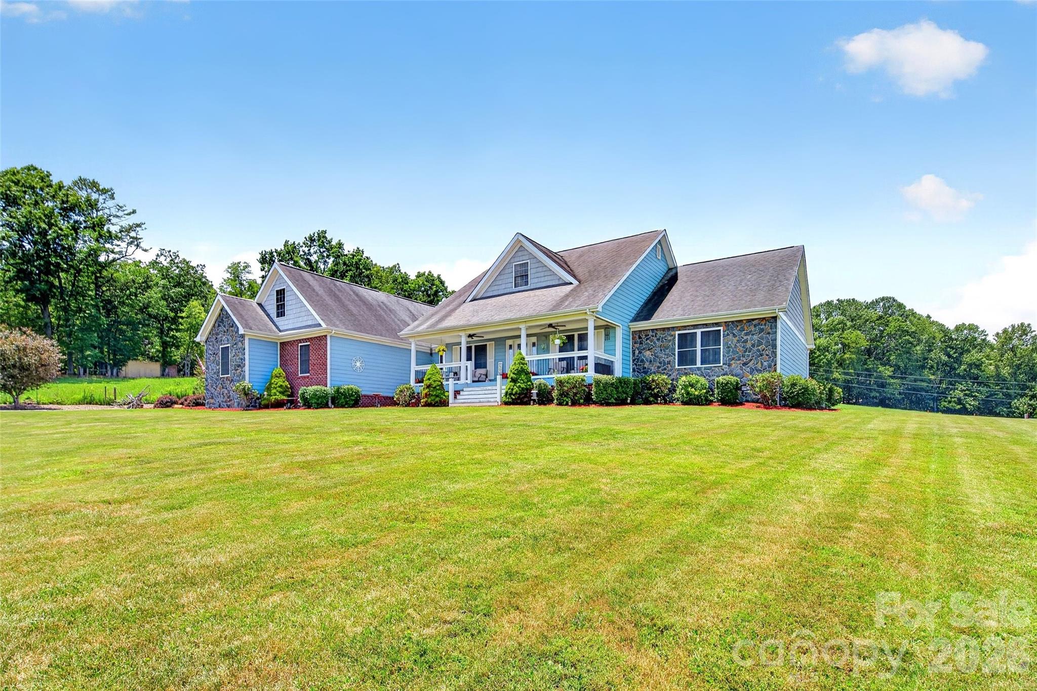 1174 Dale Road Property Photo 2