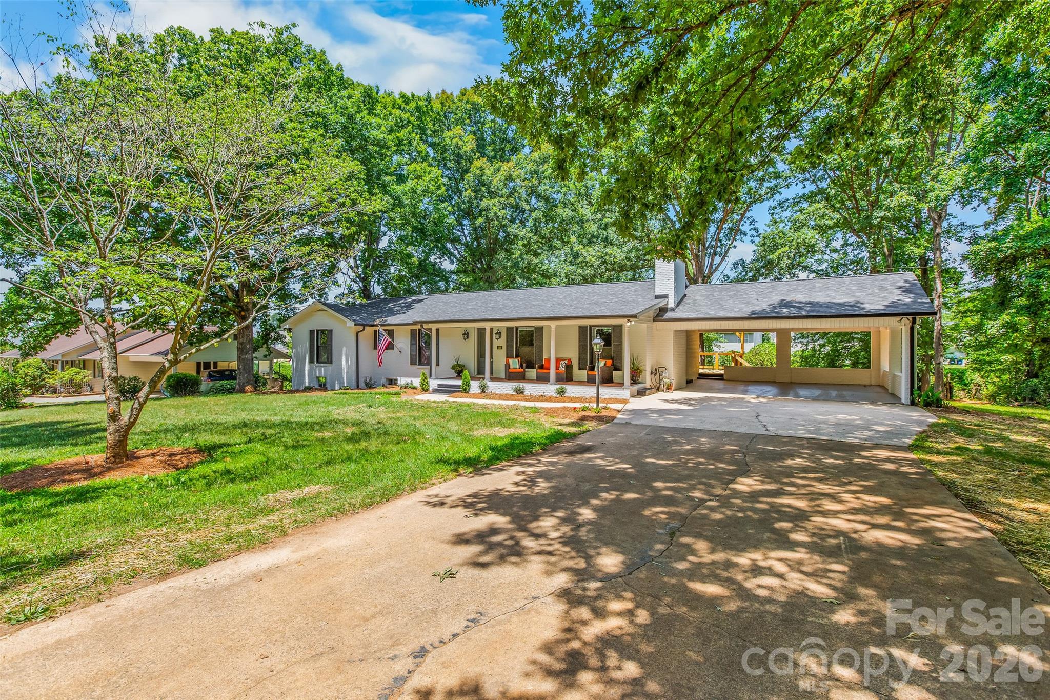 840 Marions Country Lane Property Photo 2