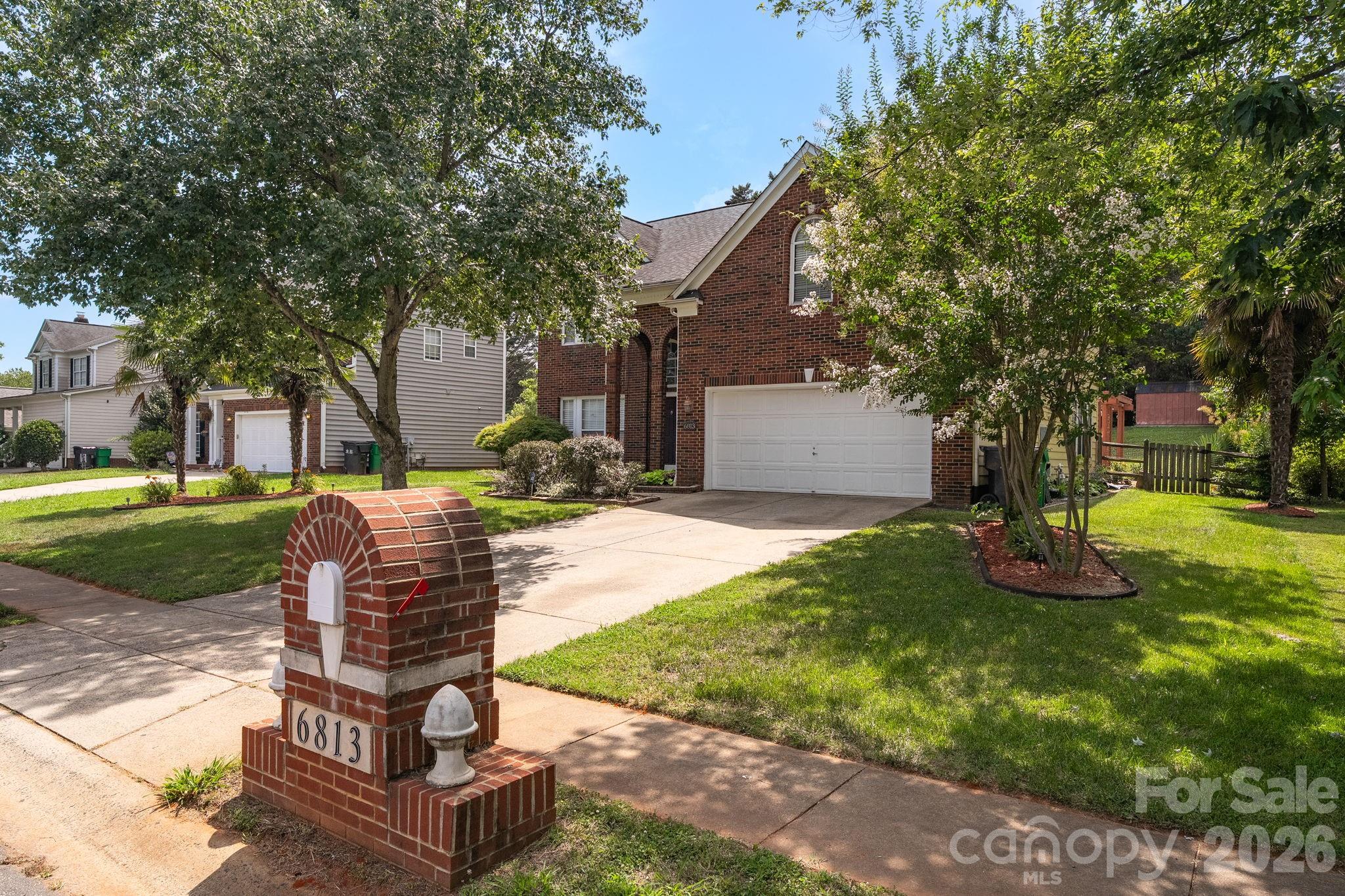 6813 Neuhoff Lane Property Photo 3