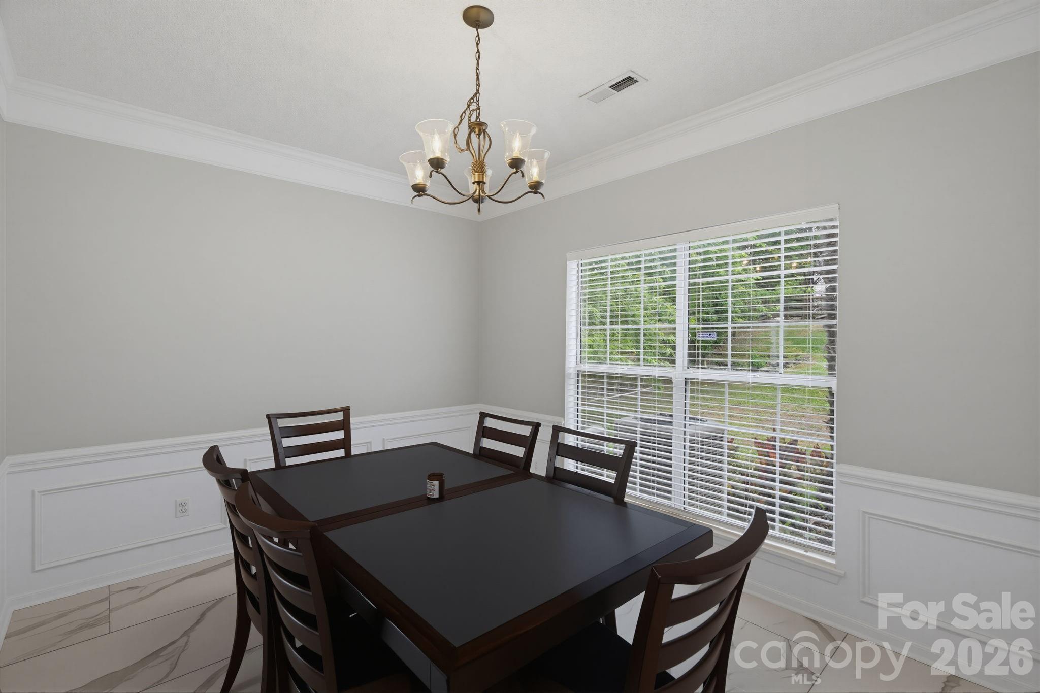 6813 Neuhoff Lane Property Photo 7