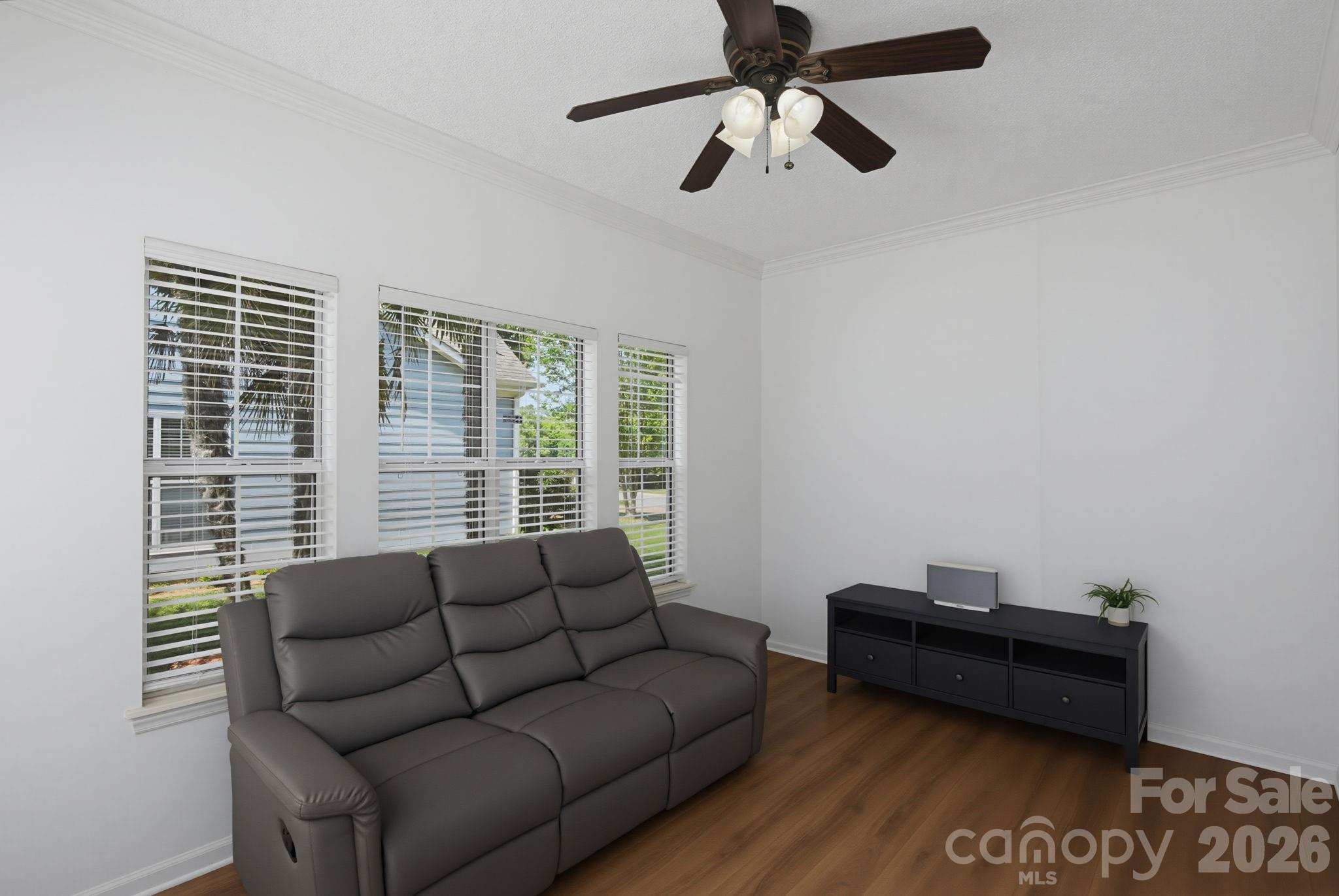 6813 Neuhoff Lane Property Photo 13
