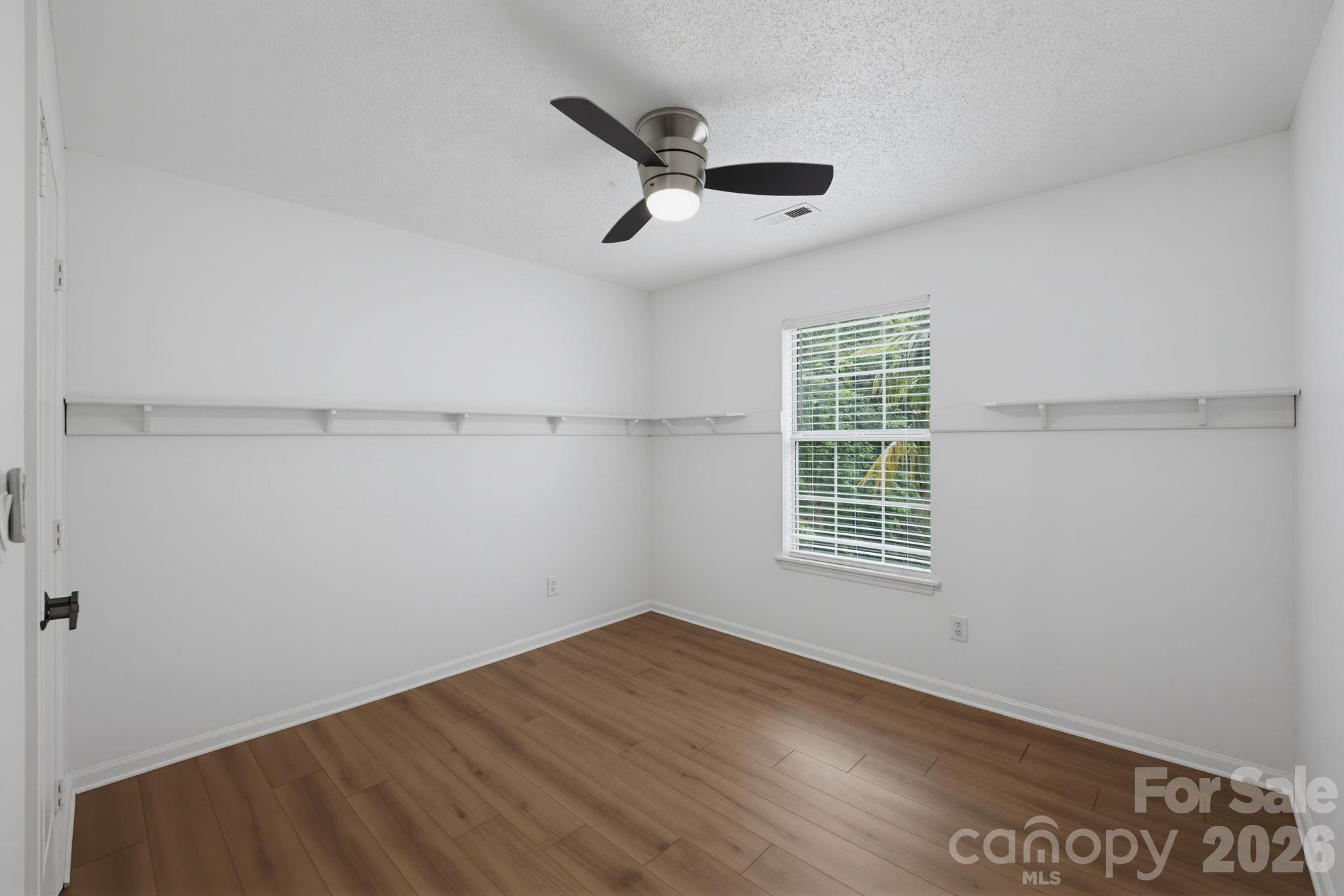 6813 Neuhoff Lane Property Photo 23