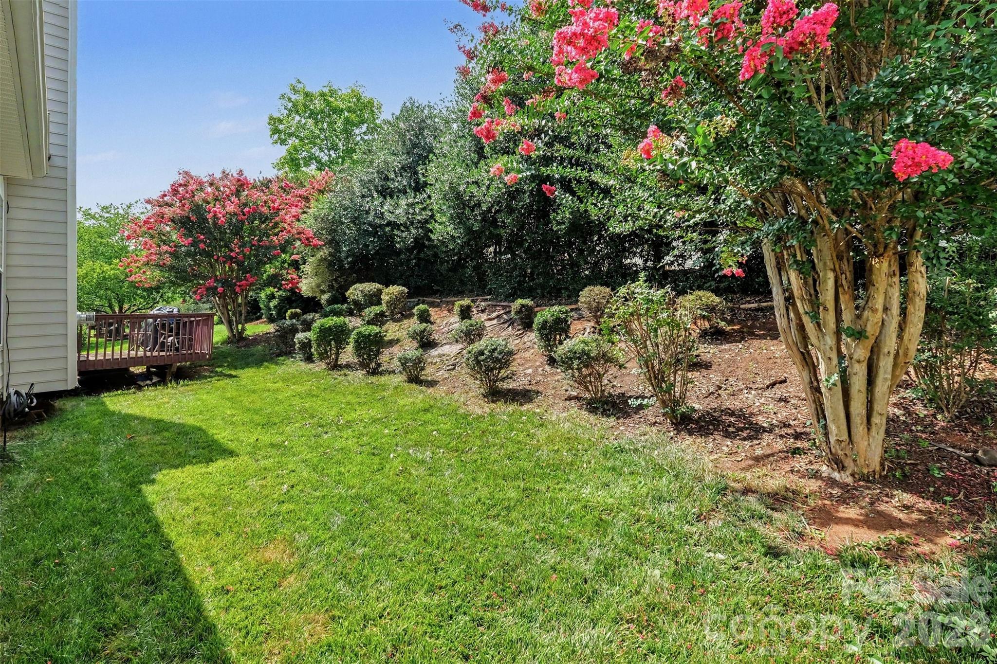 4017 Guilford Court Property Photo 5