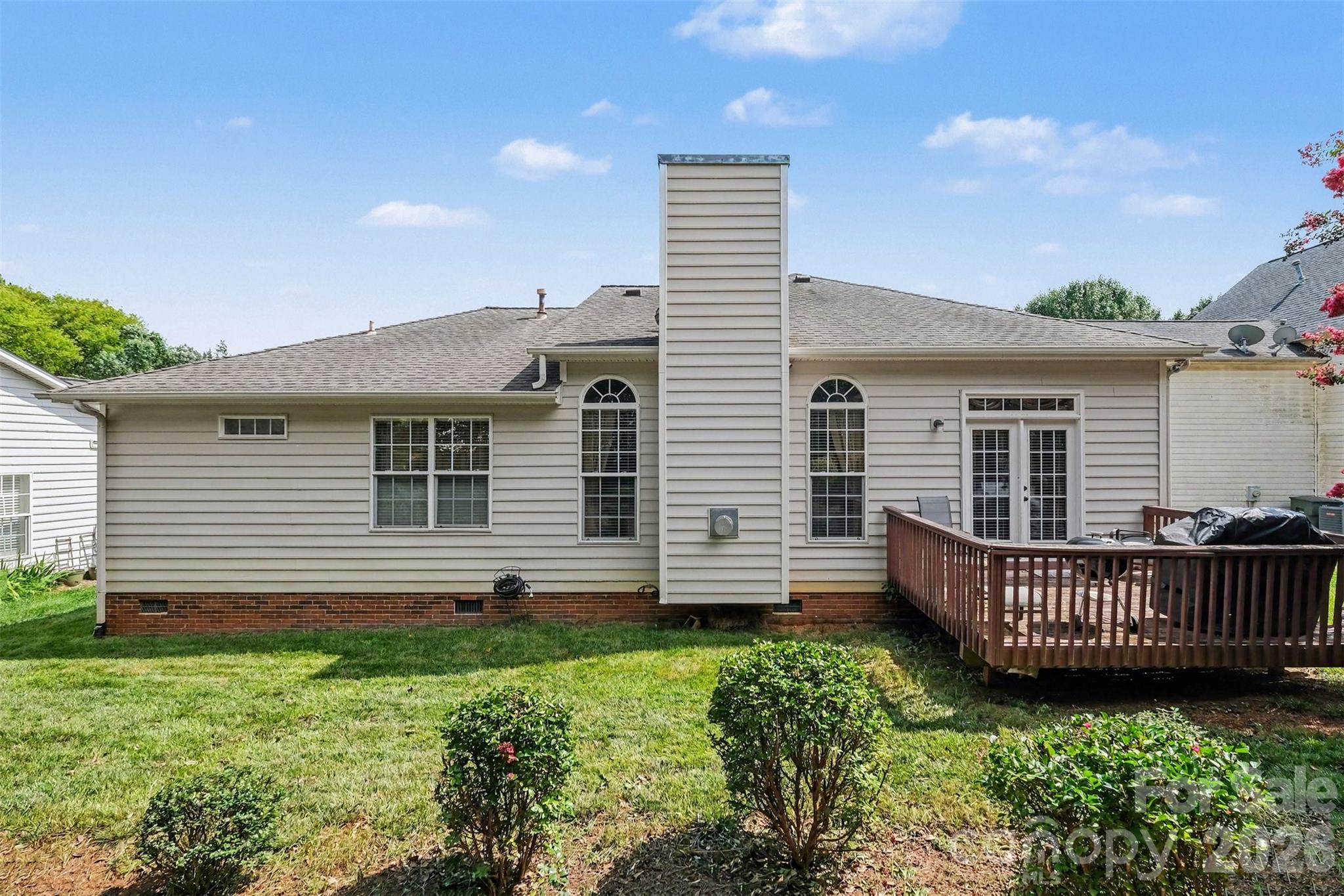 4017 Guilford Court Property Photo 6