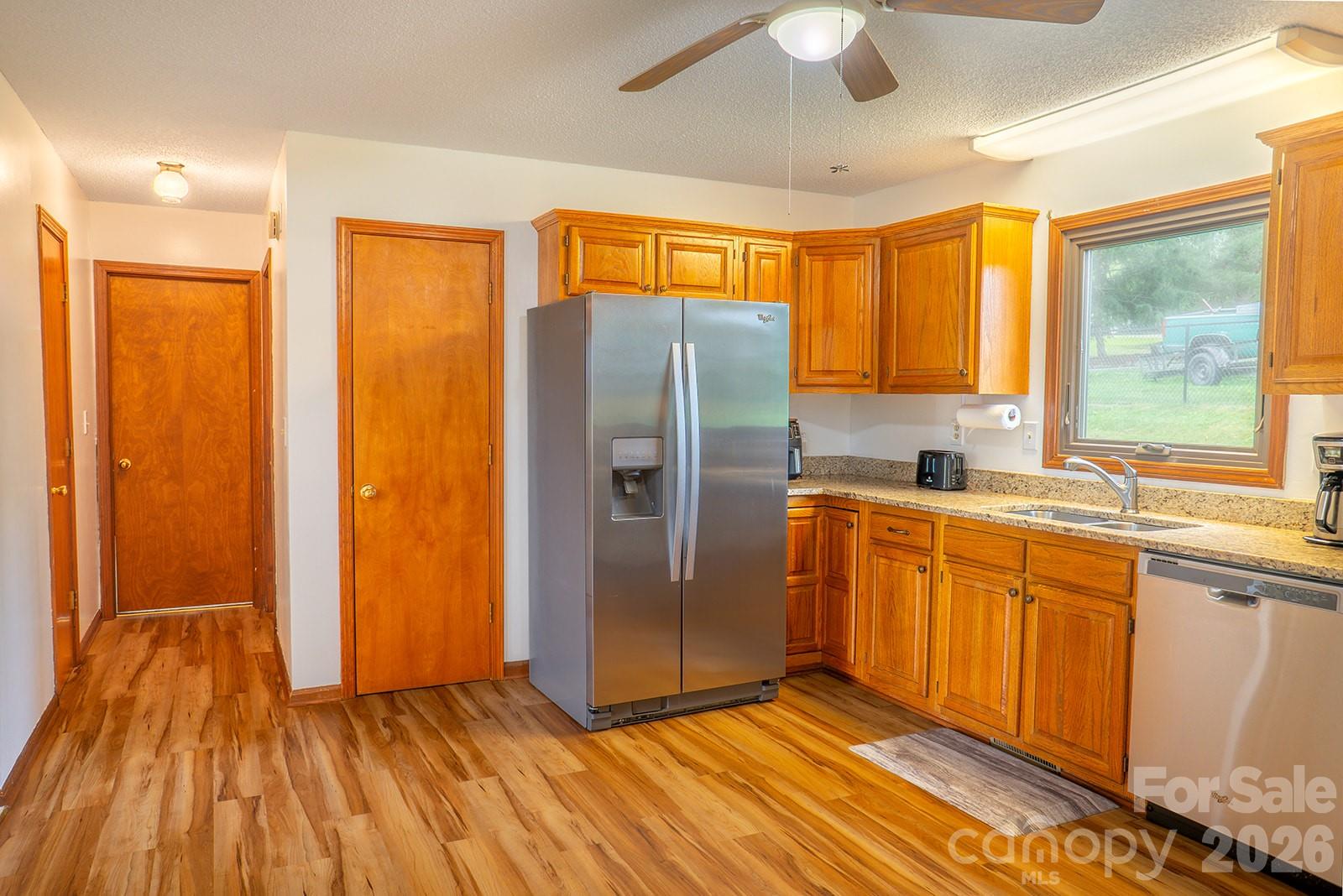 100 Forest Park Drive Property Photo 11