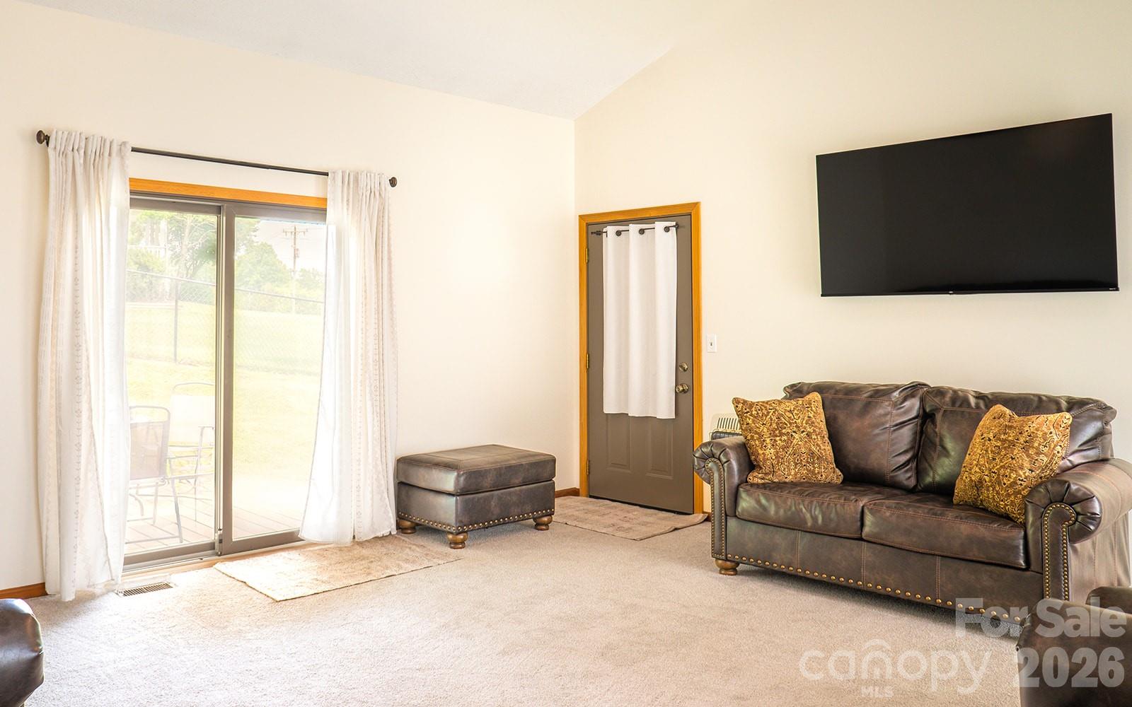 100 Forest Park Drive Property Photo 13