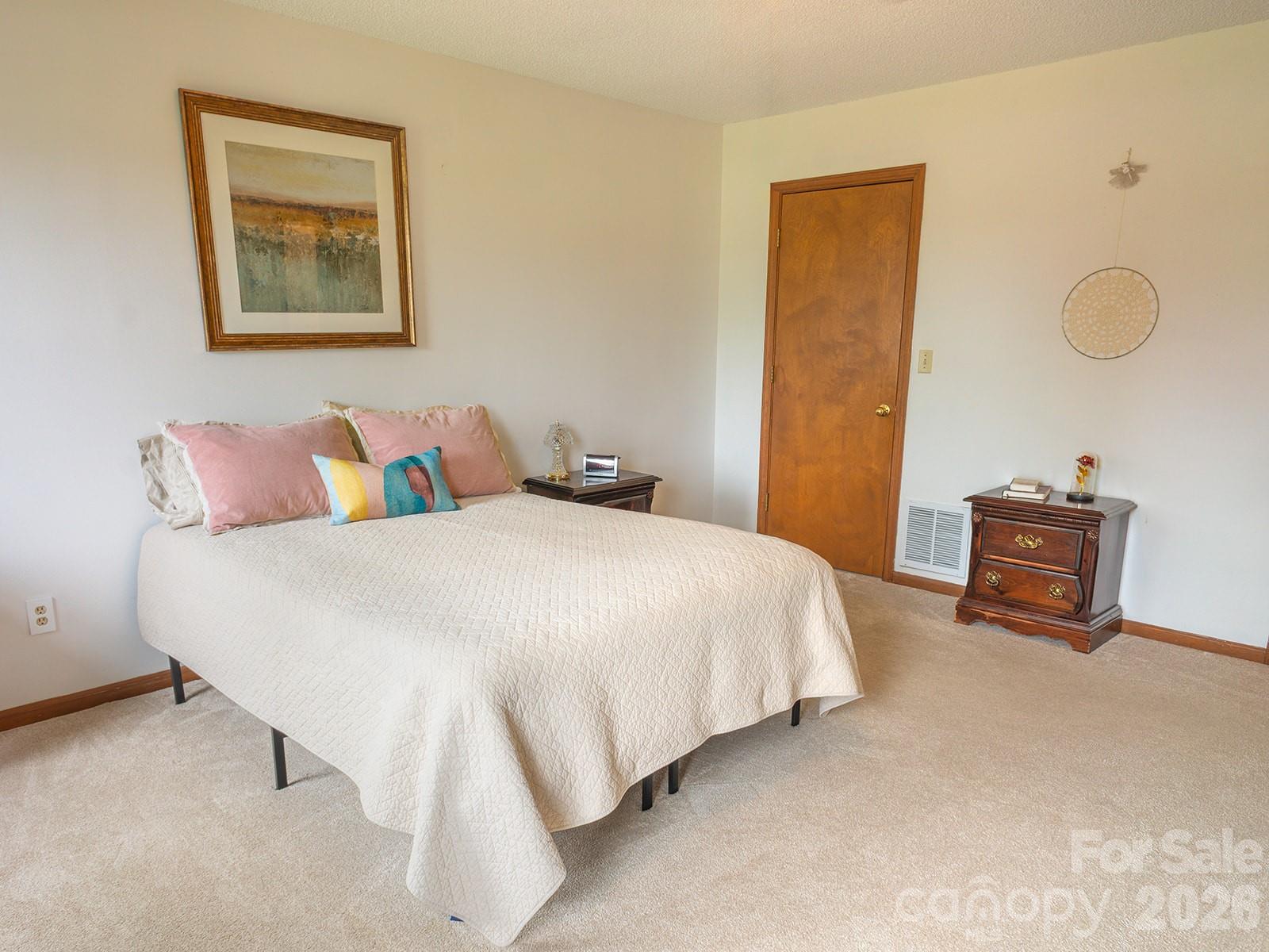 100 Forest Park Drive Property Photo 18
