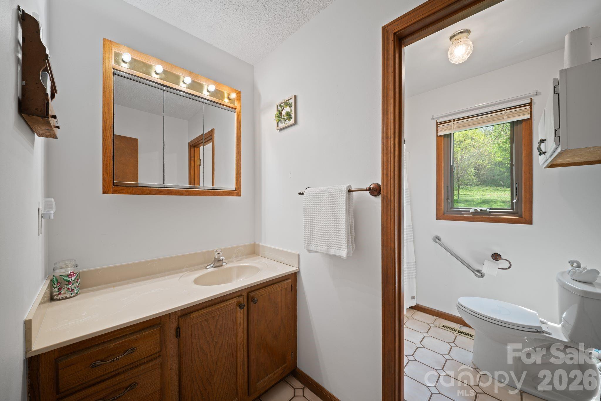100 Forest Park Drive Property Photo 19