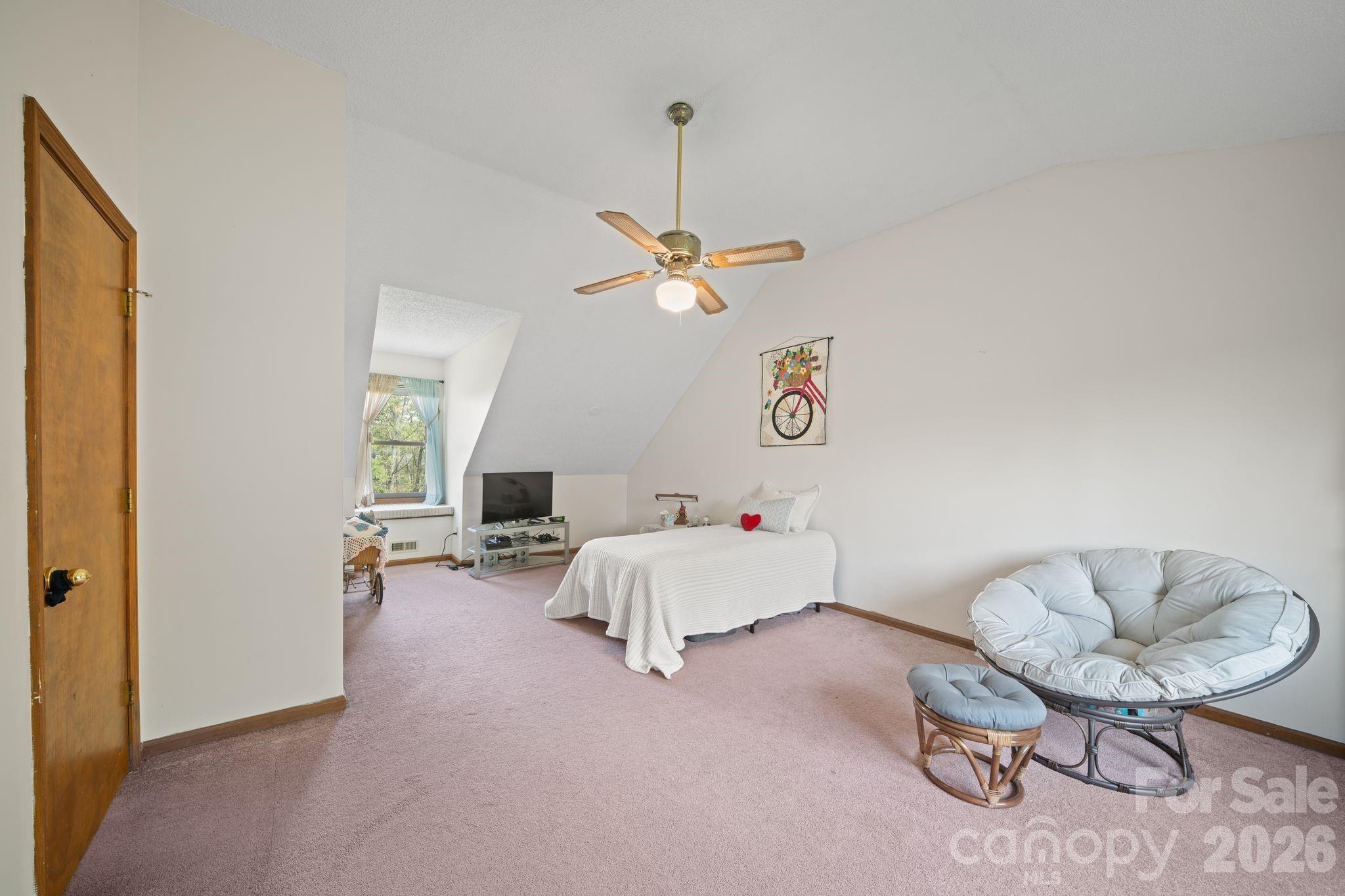 100 Forest Park Drive Property Photo 21