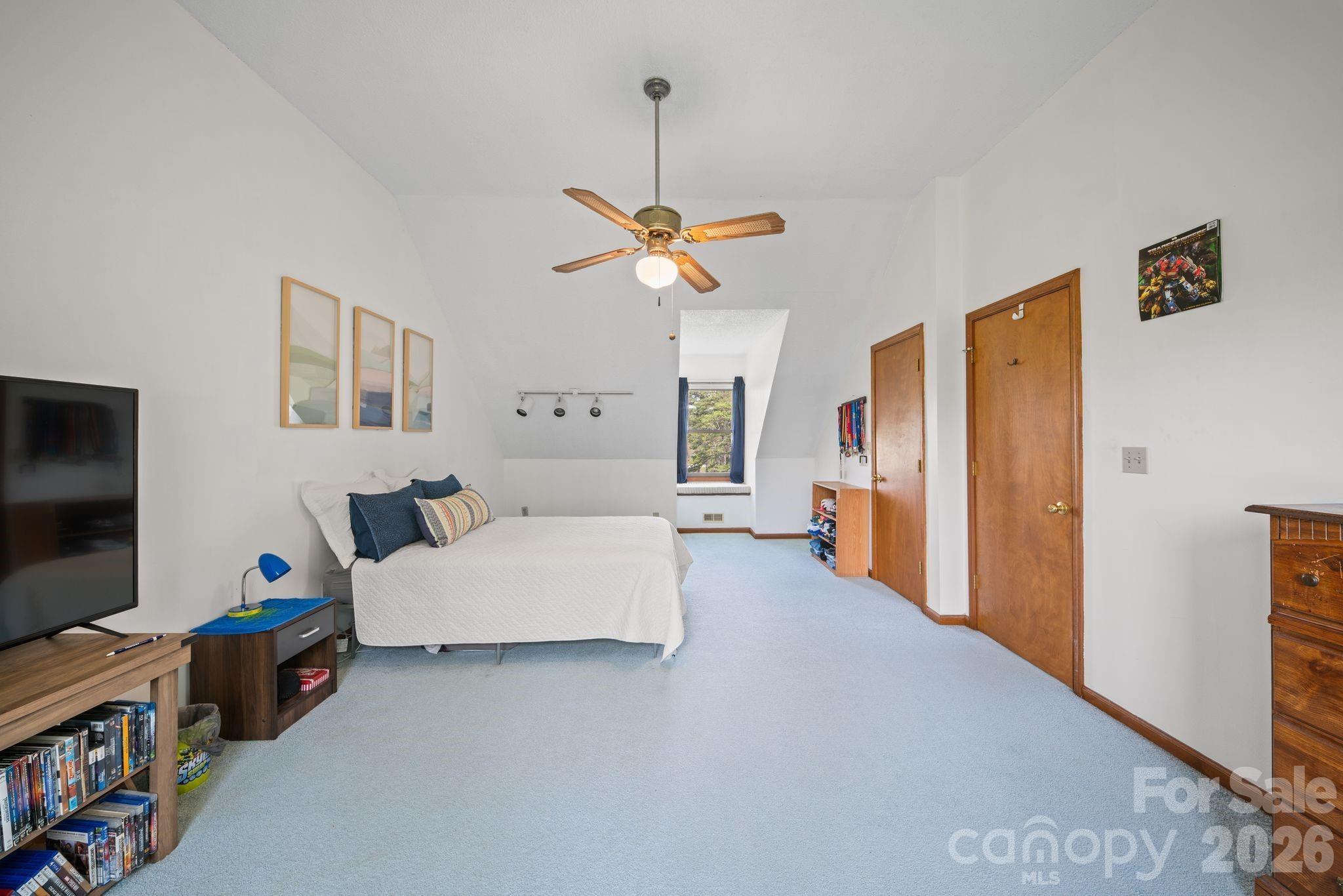 100 Forest Park Drive Property Photo 26