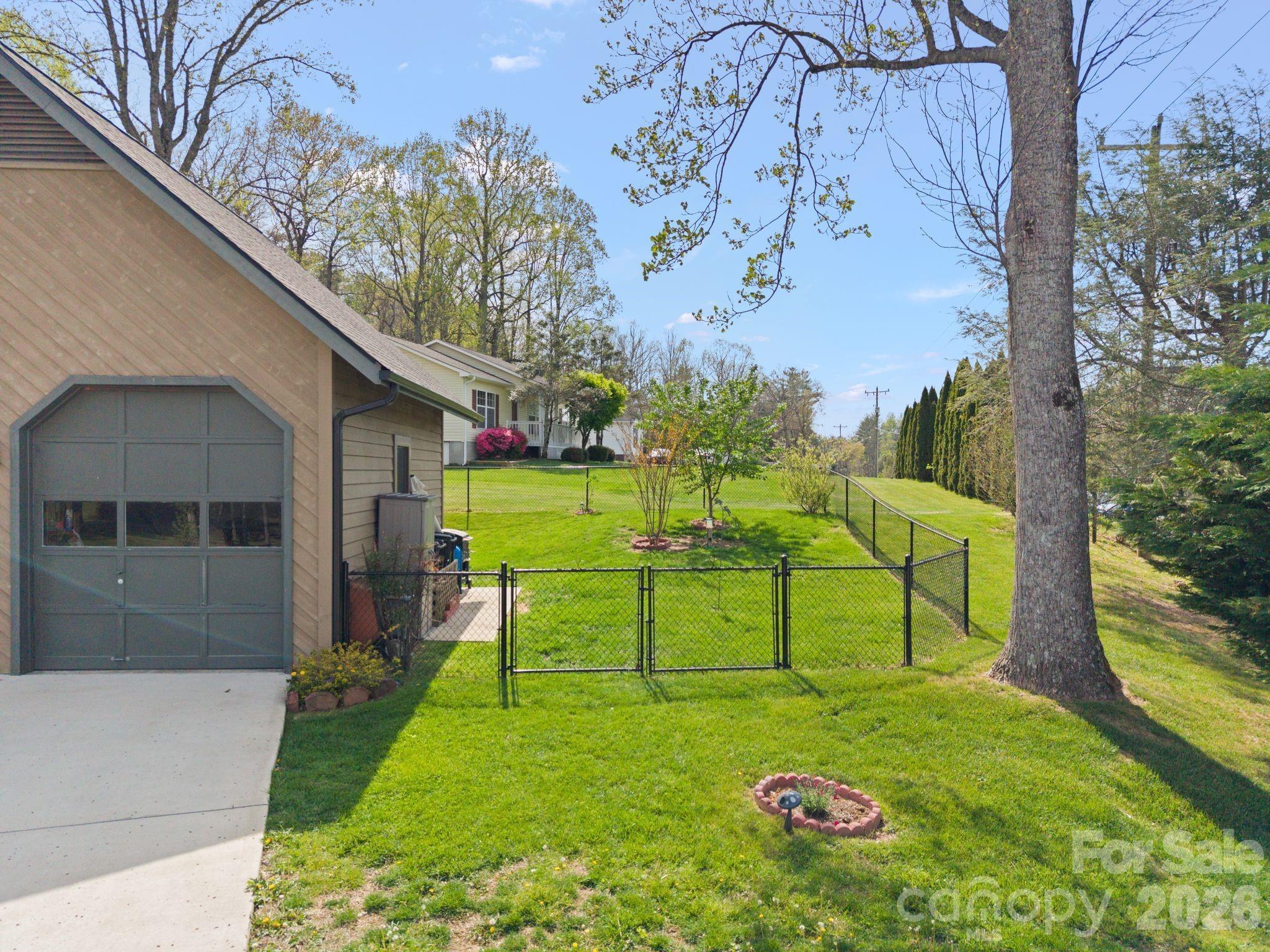 100 Forest Park Drive Property Photo 30