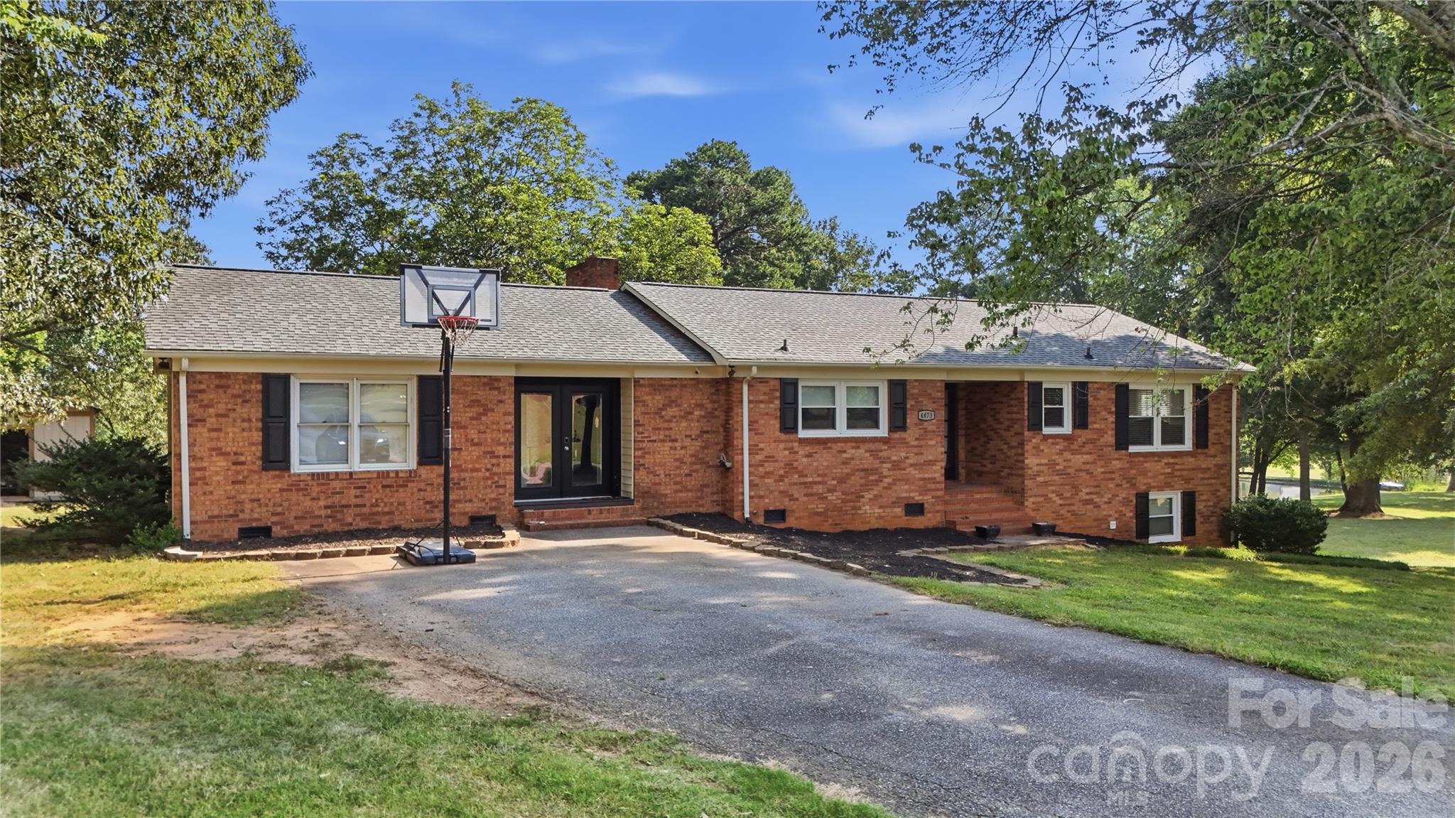 4473 Daniels Street Property Photo 2