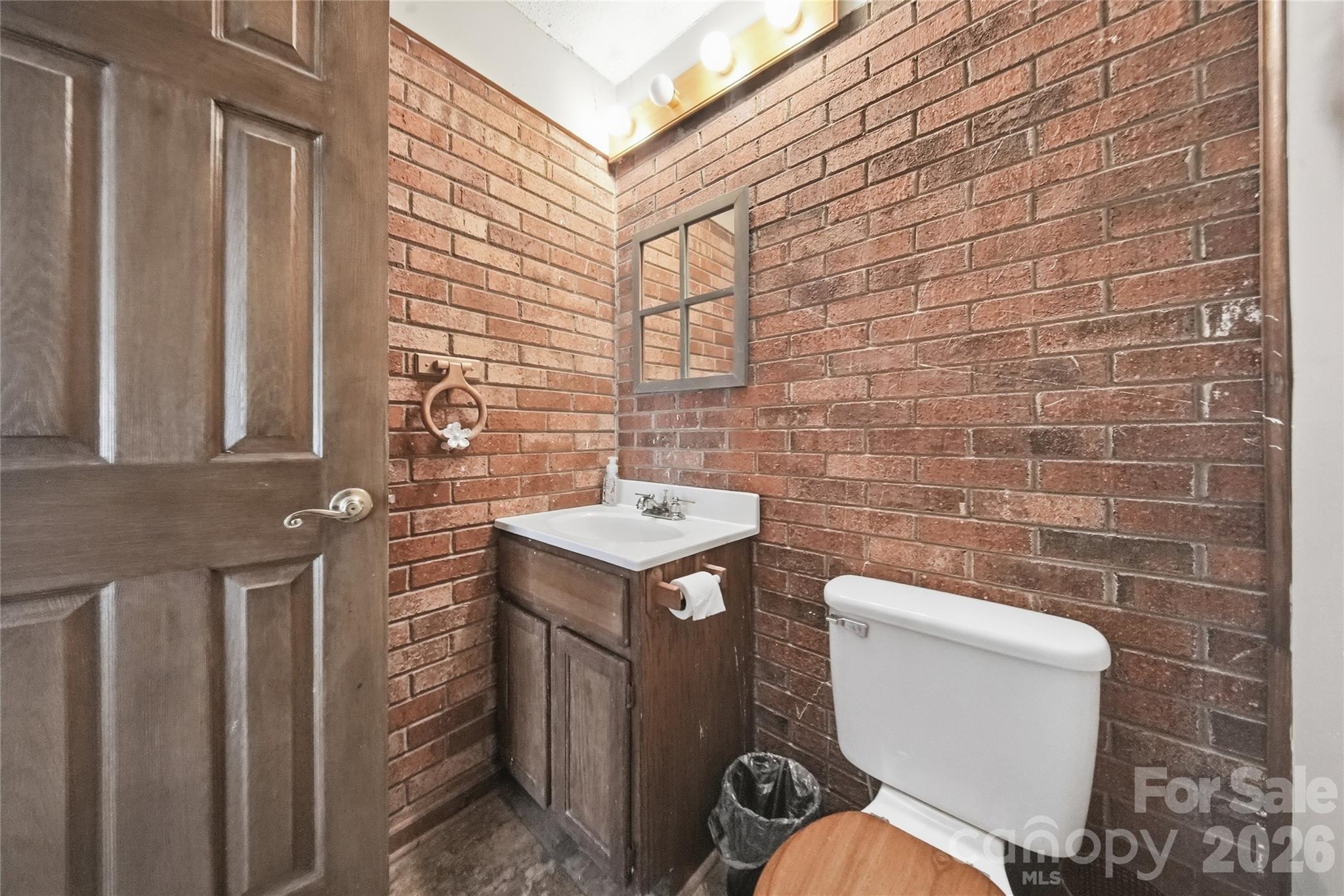 4473 Daniels Street Property Photo 4