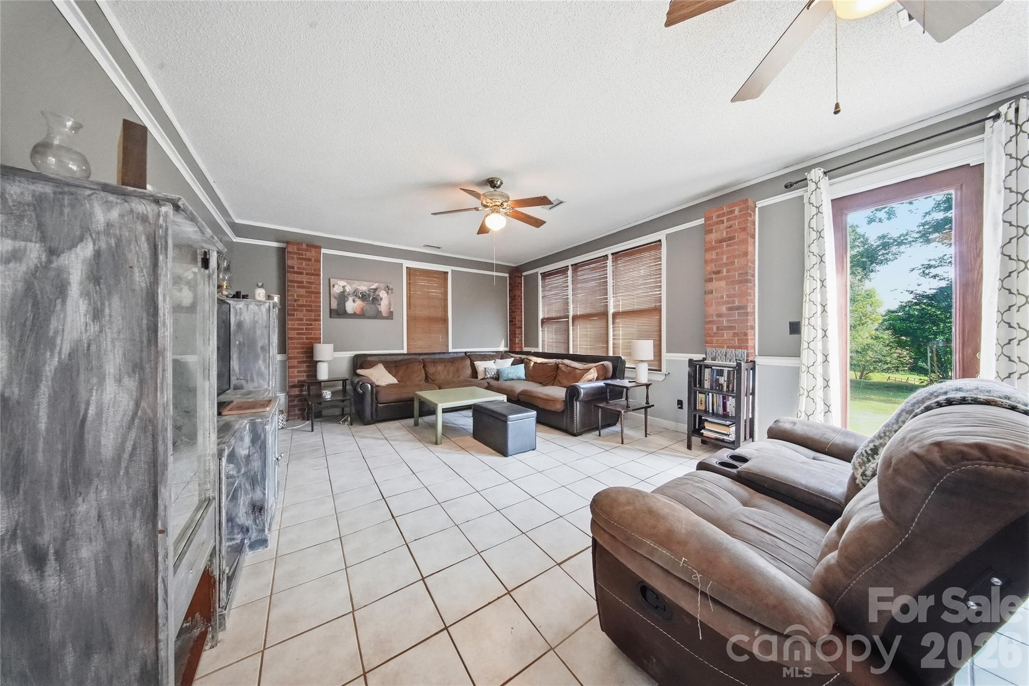 4473 Daniels Street Property Photo 7