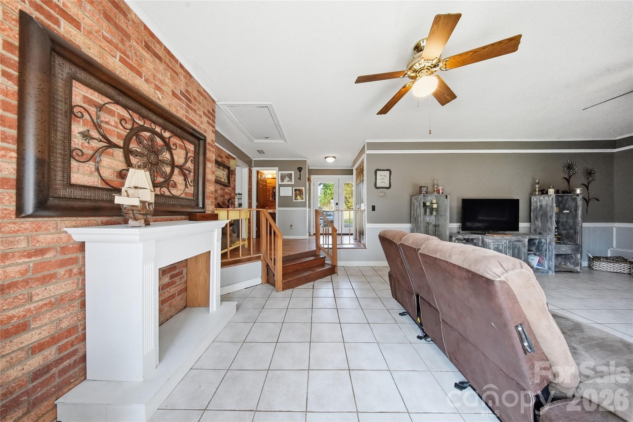 4473 Daniels Street Property Photo 9