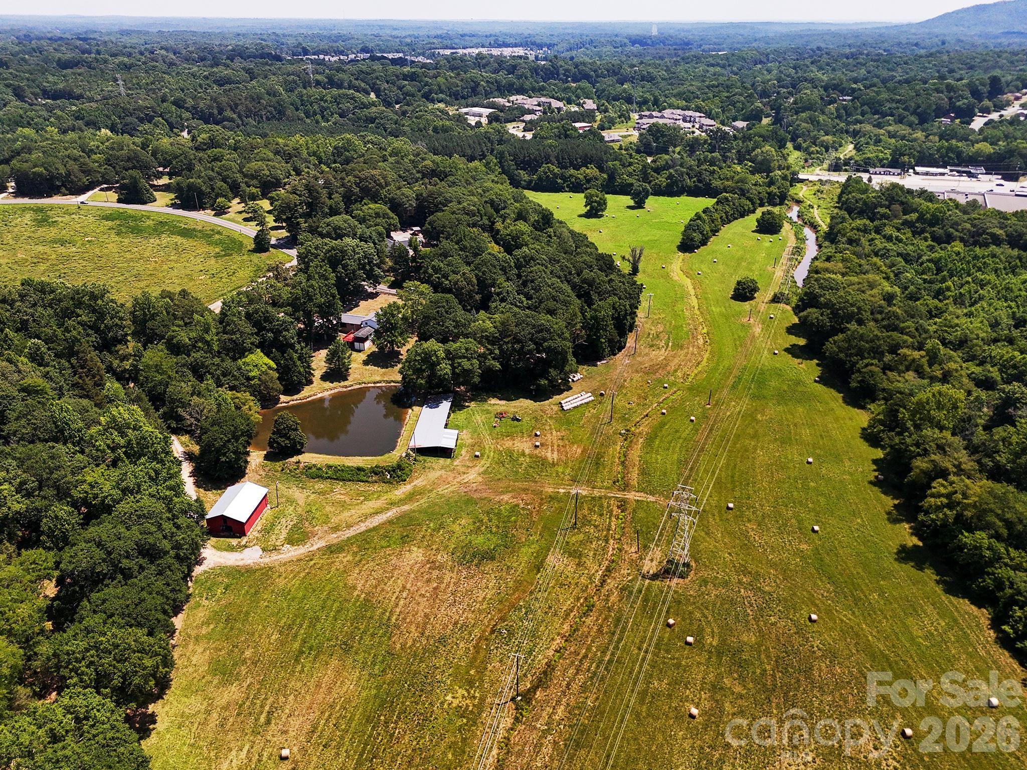 813 Robinson Clemmer Road Property Photo 8