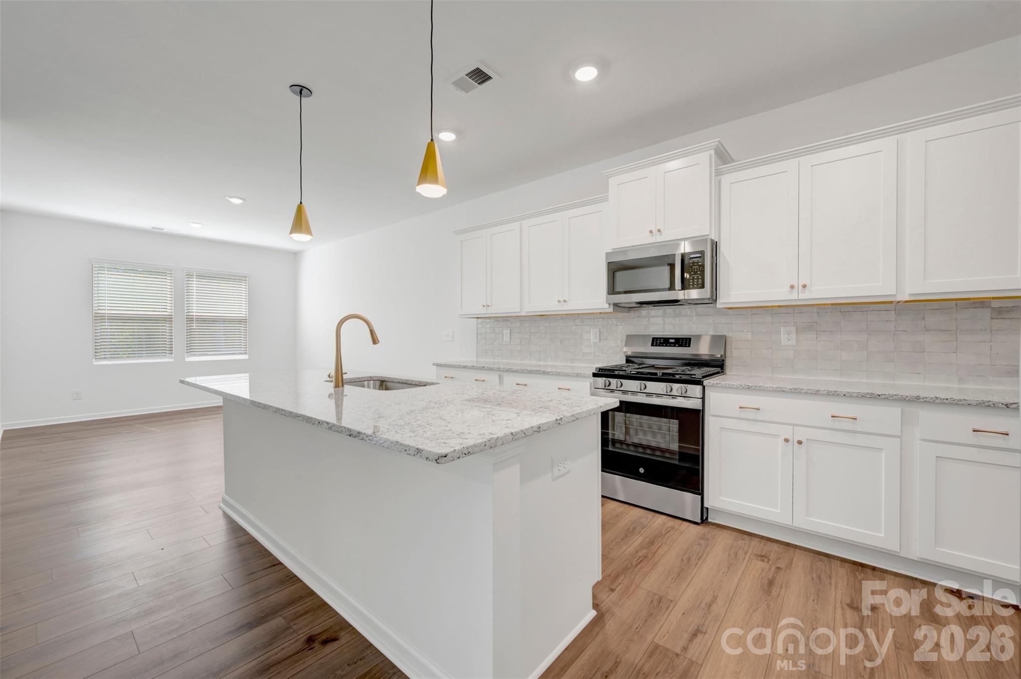 1550 Kate Cecil Way Property Photo 4