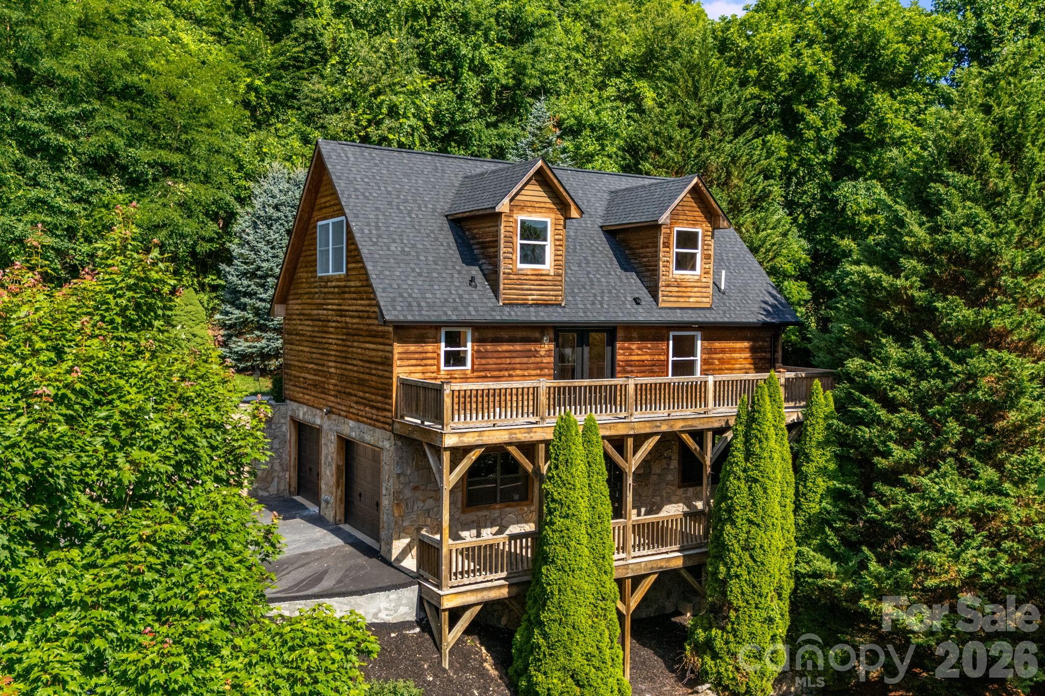 88 Mayflower Court Property Photo 1